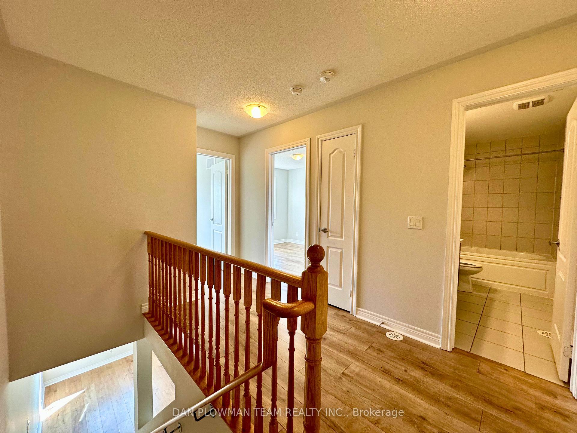 Photo 13 of 86 Tabaret Crescent, Oshawa, Windfields — HOMEH