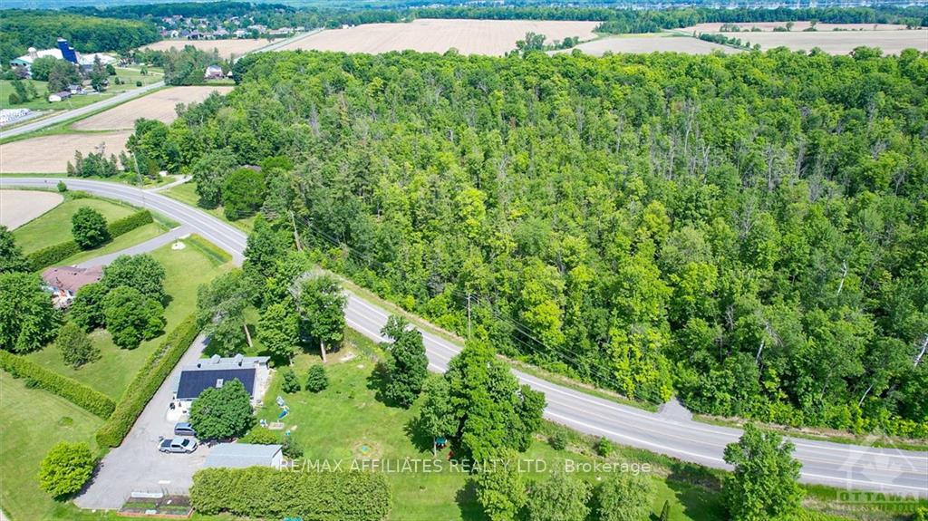 Photo 5 of 2611 Wilhaven Drive, Ottawa, Cumberland West — HOMEH