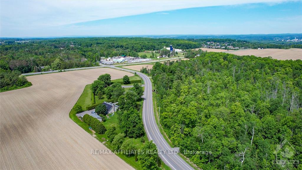 Photo 16 of 2611 Wilhaven Drive, Ottawa, Cumberland West — HOMEH