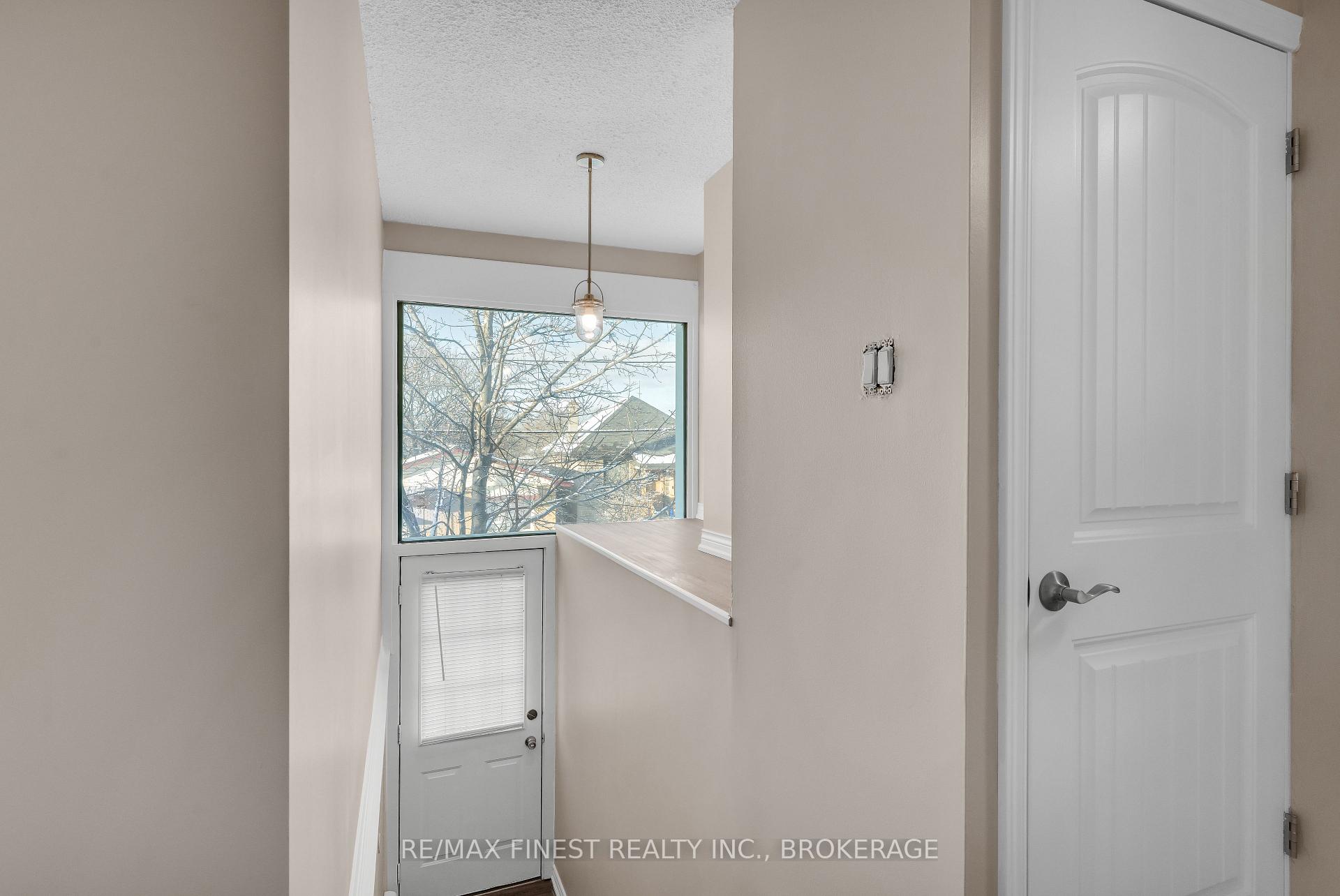 Photo 4 of 134 Raglan Road, Kingston, East of Sir John A. Blvd — HOMEH
