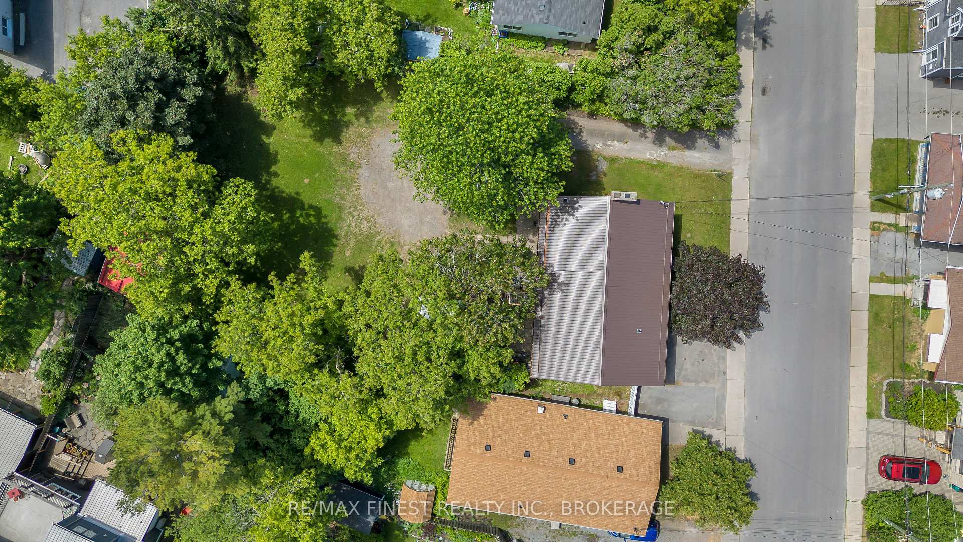Photo 35 of 134 Raglan Road, Kingston, East of Sir John A. Blvd — HOMEH