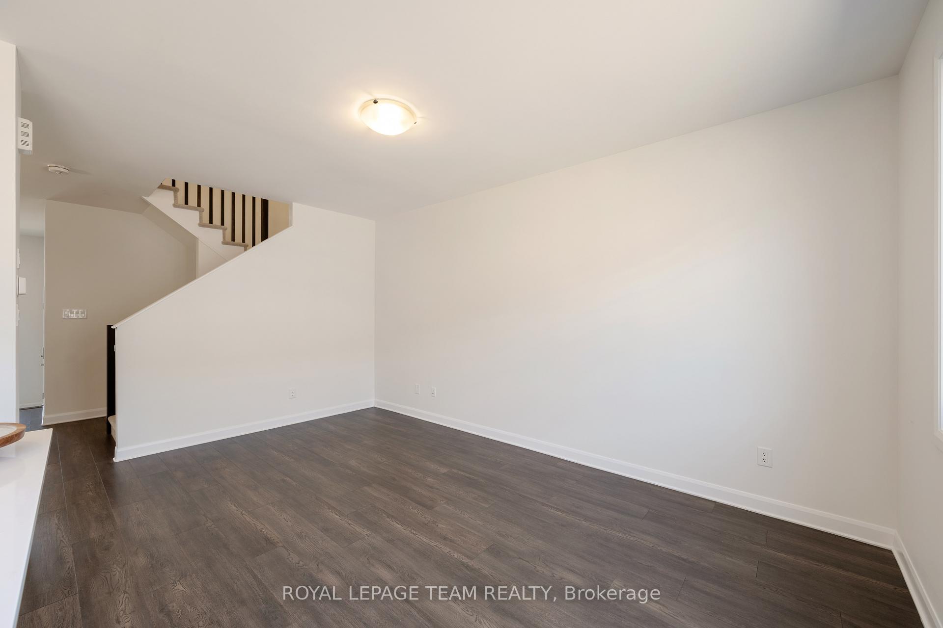 Photo 9 of 334 Blossom Pass Terrace, Ottawa, Avalon East — HOMEH