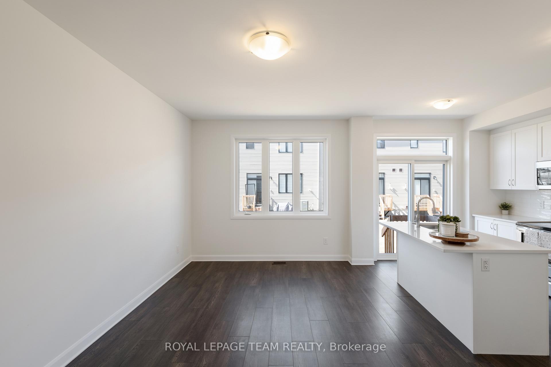 Photo 10 of 334 Blossom Pass Terrace, Ottawa, Avalon East — HOMEH