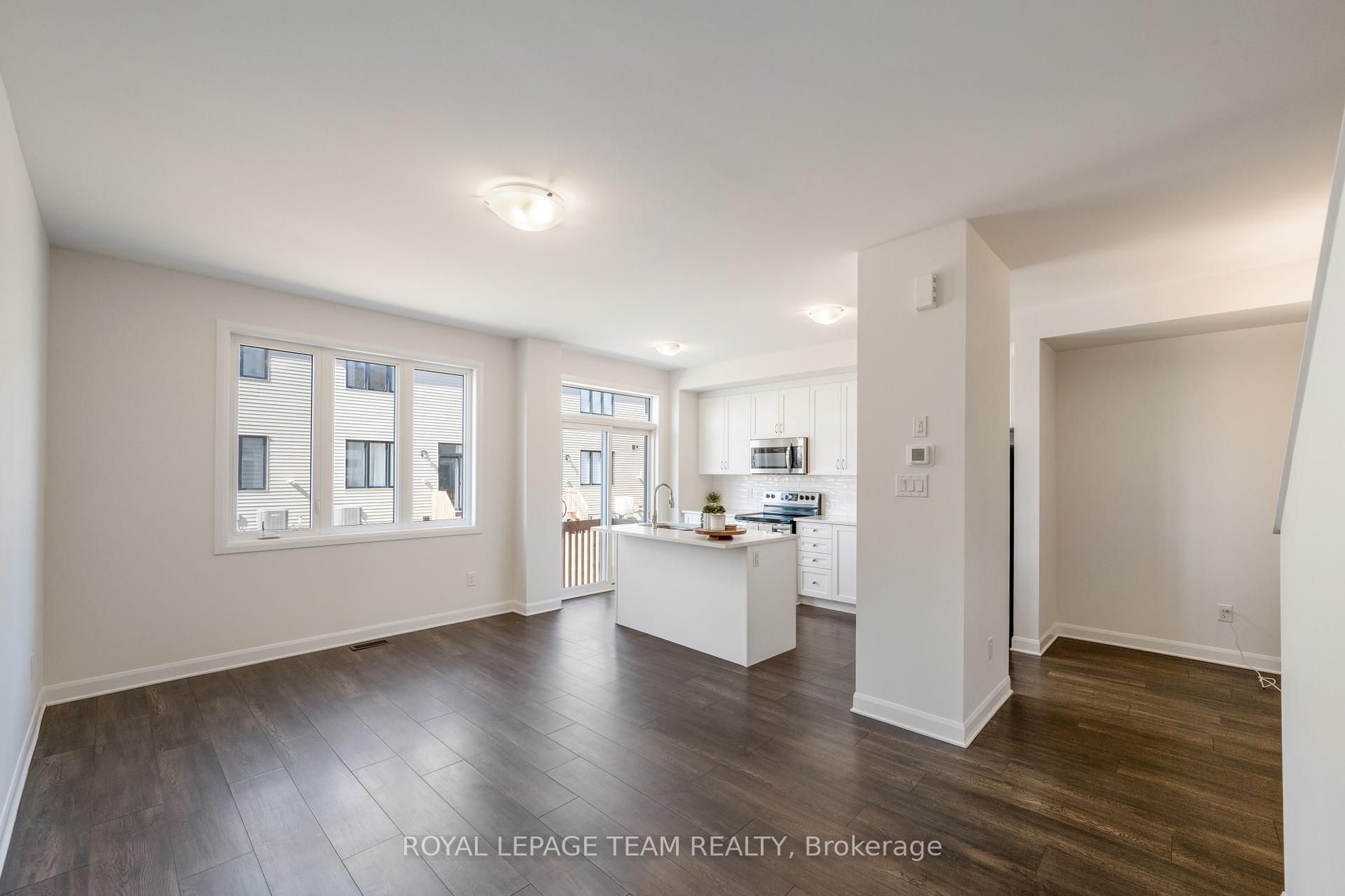 Photo 11 of 334 Blossom Pass Terrace, Ottawa, Avalon East — HOMEH