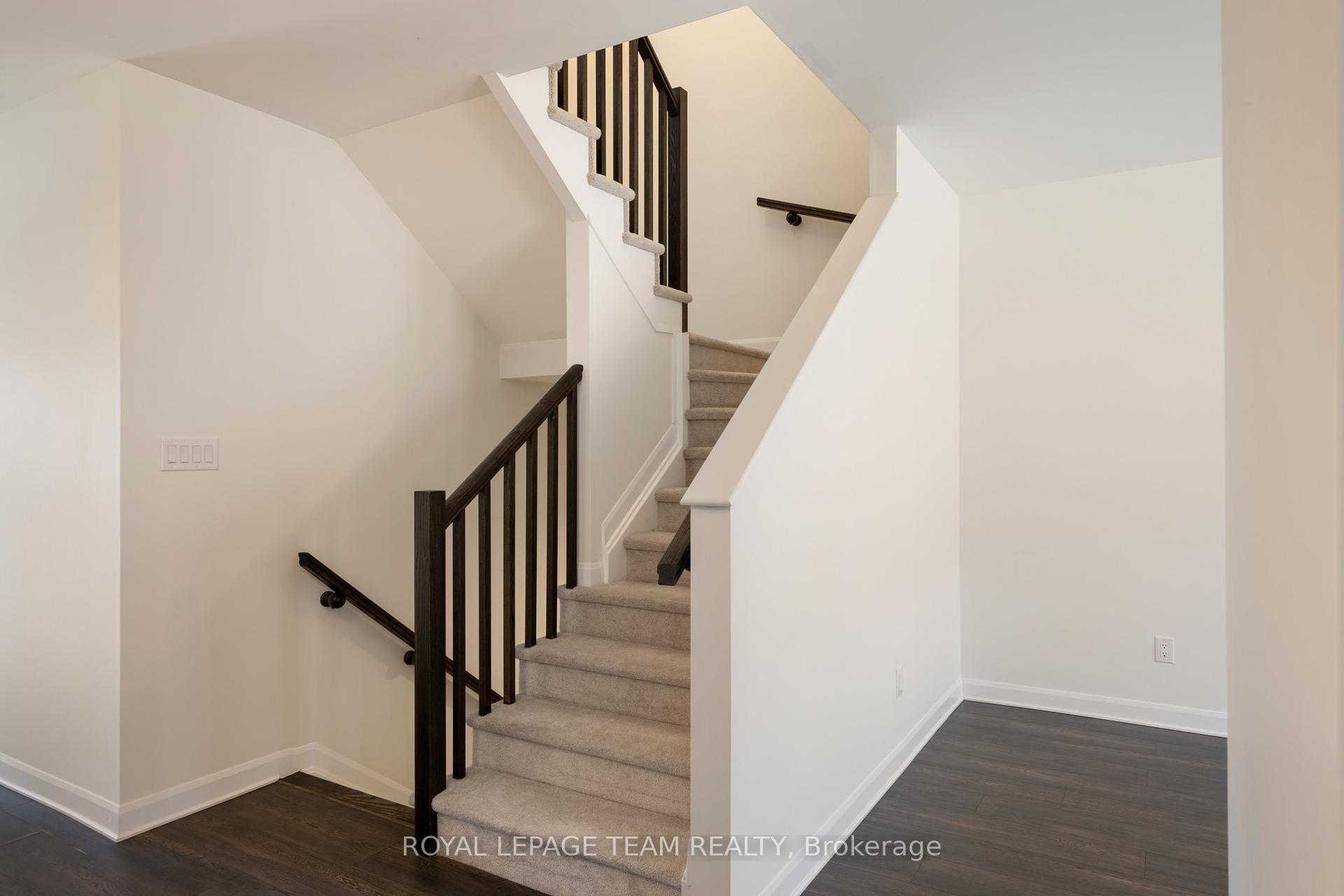 Photo 16 of 334 Blossom Pass Terrace, Ottawa, Avalon East — HOMEH