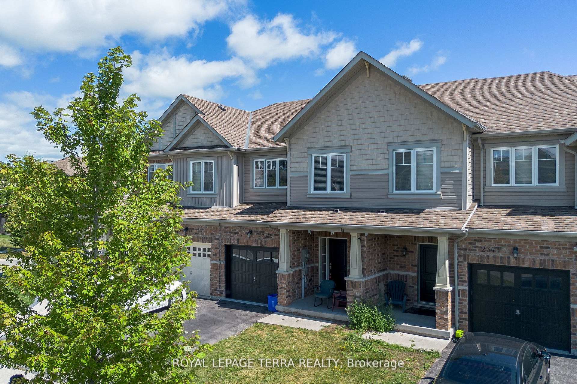 Photo 3 of 2345 Steeplechase Street, Oshawa, Windfields — HOMEH