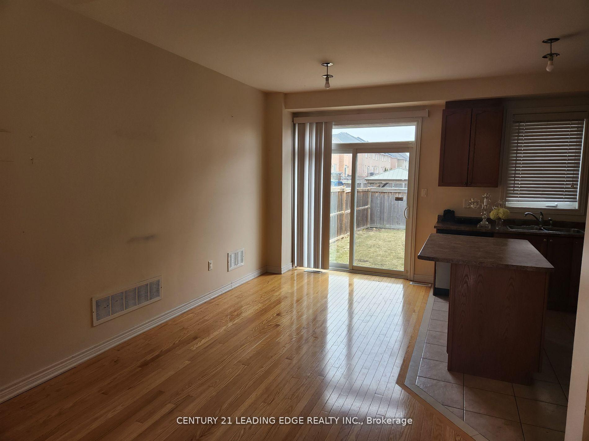 Photo 4 of 6 Mclaughlin Avenue, Milton, Willmott — HOMEH