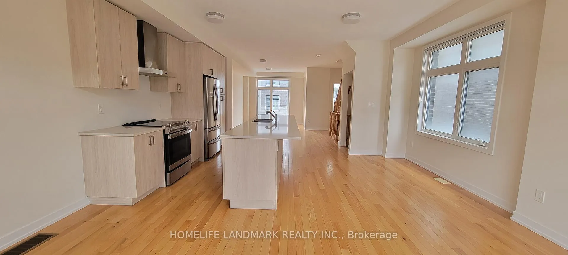 Photo 2 of 2514 Castlegate Crossing, Pickering, Duffin Heights — HOMEH
