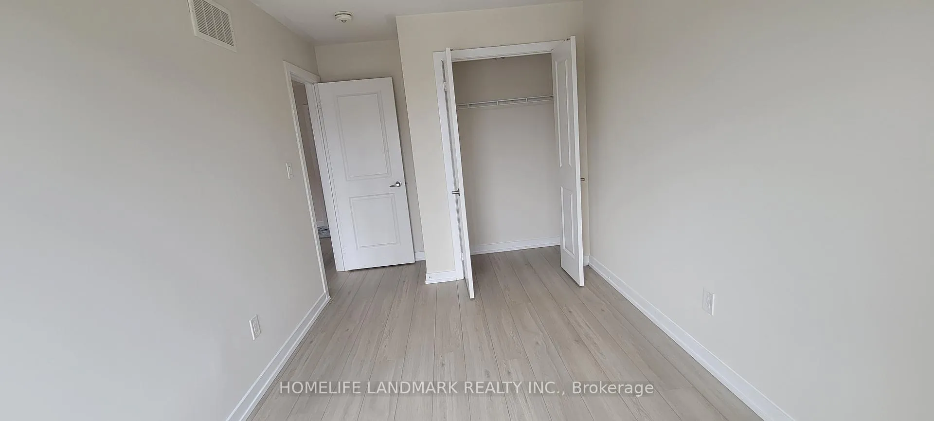 Photo 10 of 2514 Castlegate Crossing, Pickering, Duffin Heights — HOMEH