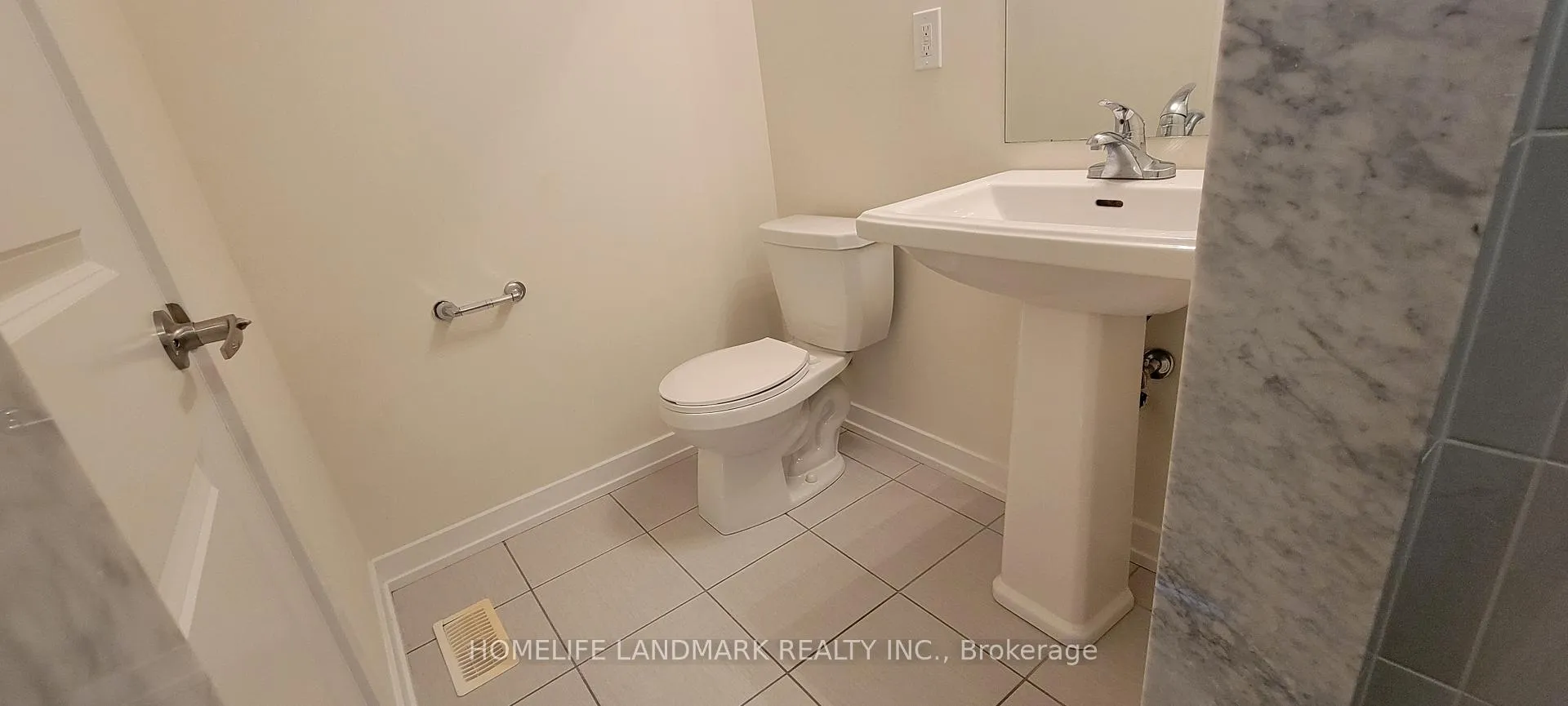 Photo 17 of 2514 Castlegate Crossing, Pickering, Duffin Heights — HOMEH