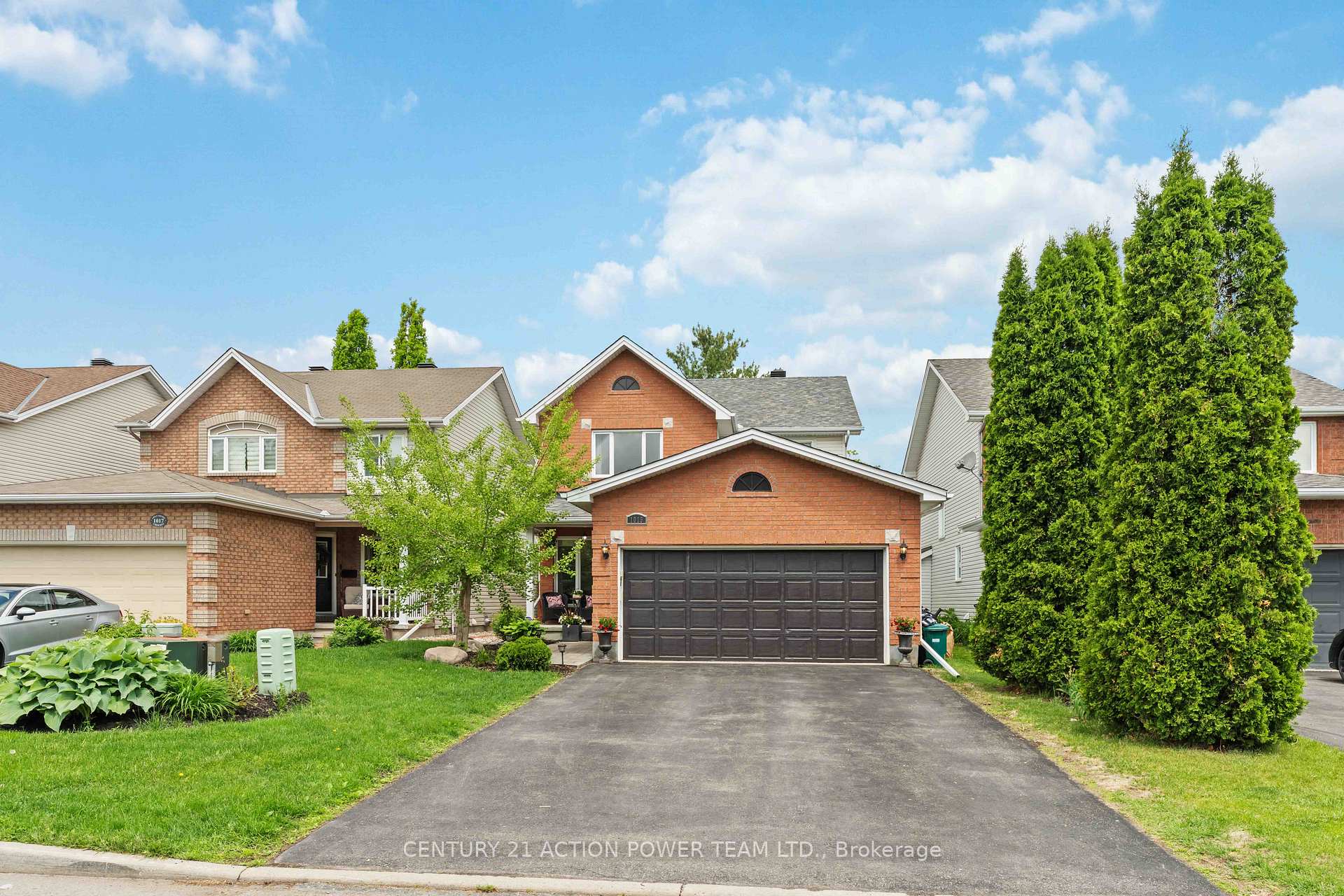 Photo 2 of 1019 Sheenboro Crescent, Ottawa, Fallingbrook/Pineridge — HOMEH