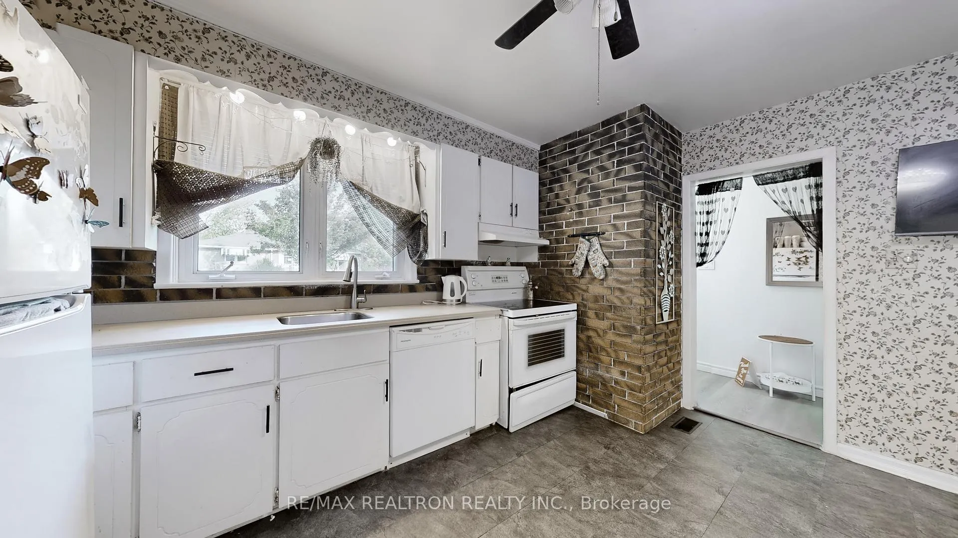 Photo 15 of 1370 Lakefield Street, Oshawa, Lakeview — HOMEH