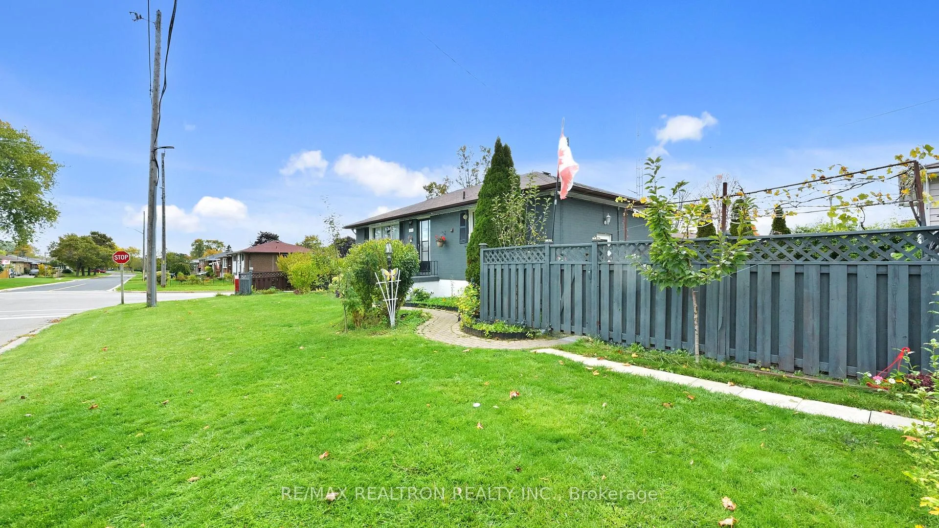 Photo 49 of 1370 Lakefield Street, Oshawa, Lakeview — HOMEH