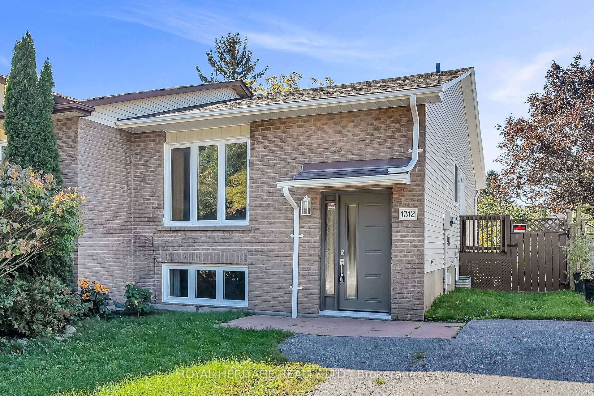Photo 1 of 1312 Valley Drive, Oshawa, Lakeview — HOMEH