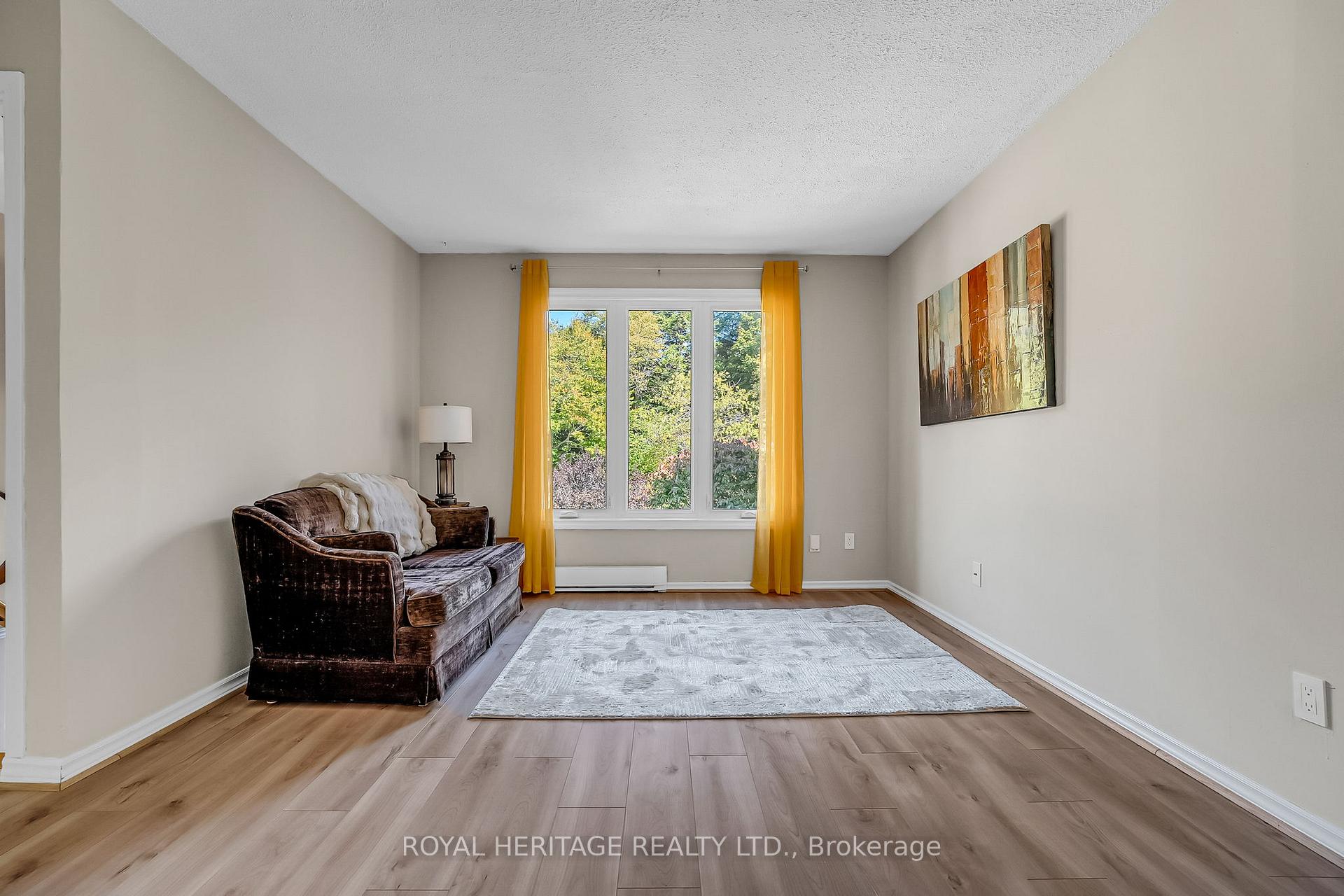 Photo 10 of 1312 Valley Drive, Oshawa, Lakeview — HOMEH
