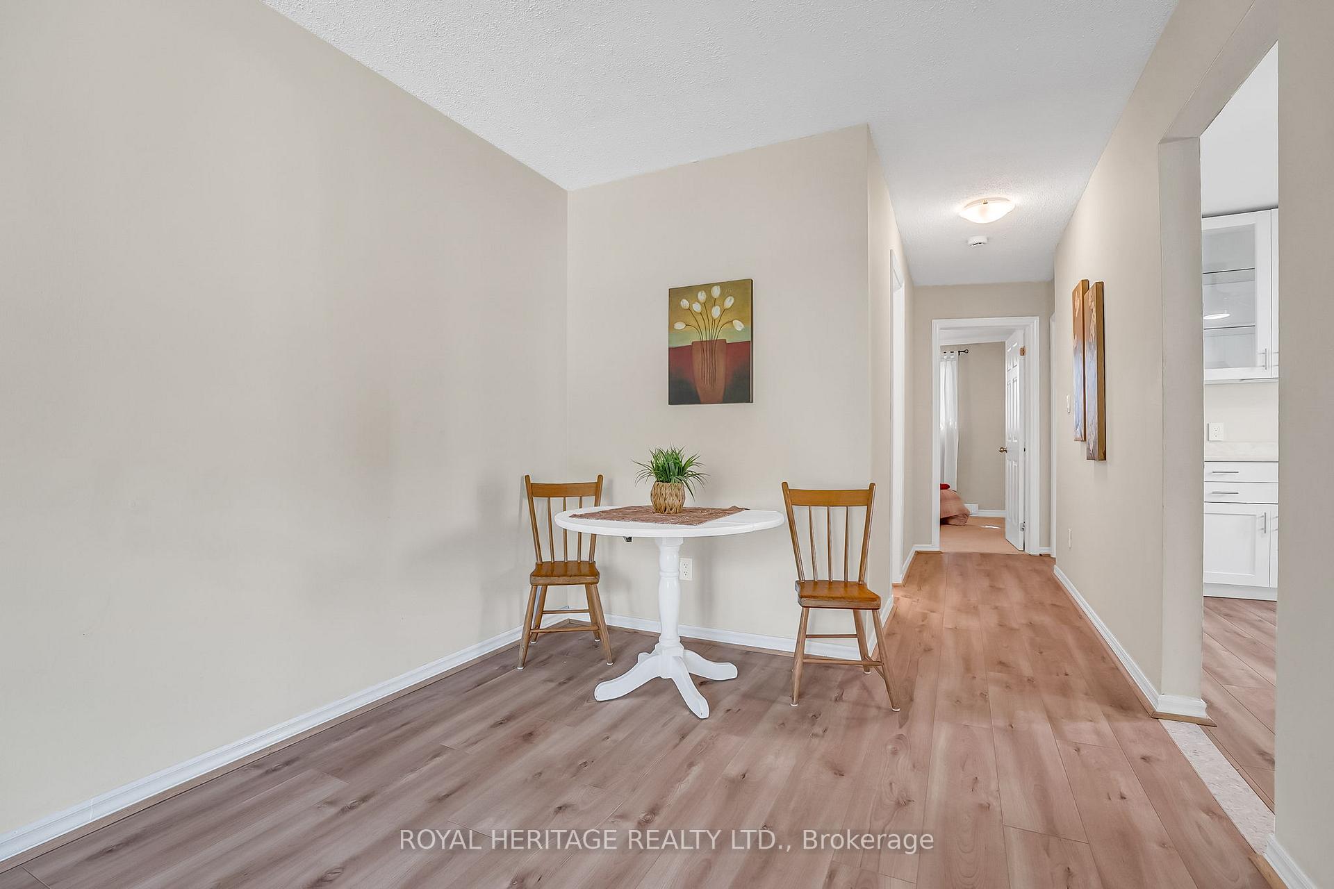 Photo 11 of 1312 Valley Drive, Oshawa, Lakeview — HOMEH