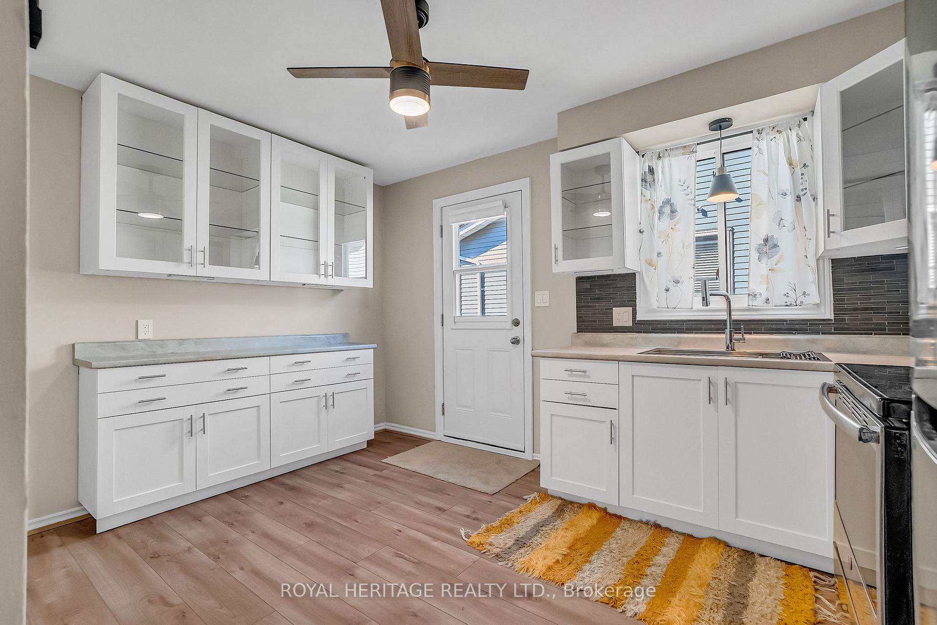 Photo 14 of 1312 Valley Drive, Oshawa, Lakeview — HOMEH