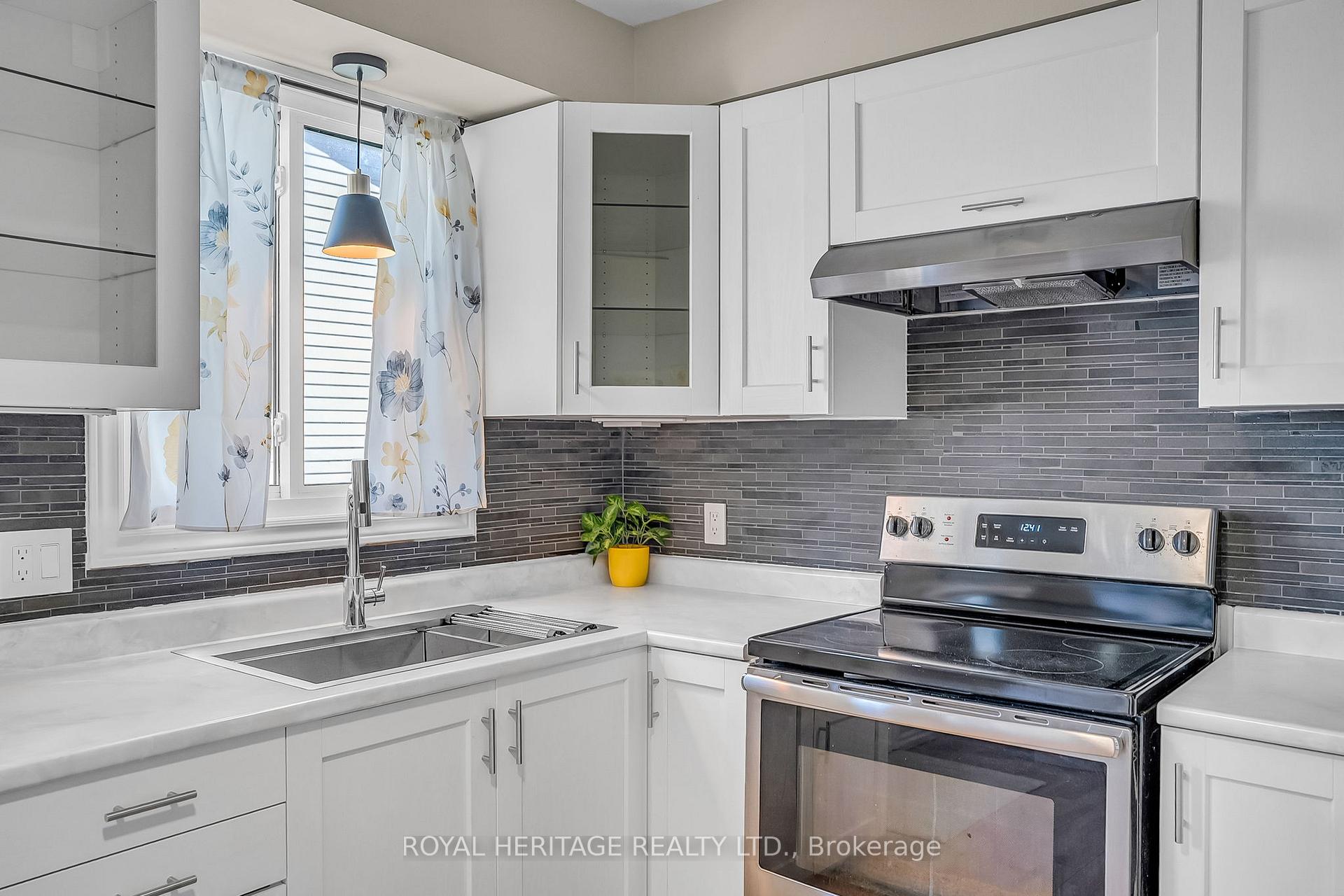 Photo 17 of 1312 Valley Drive, Oshawa, Lakeview — HOMEH