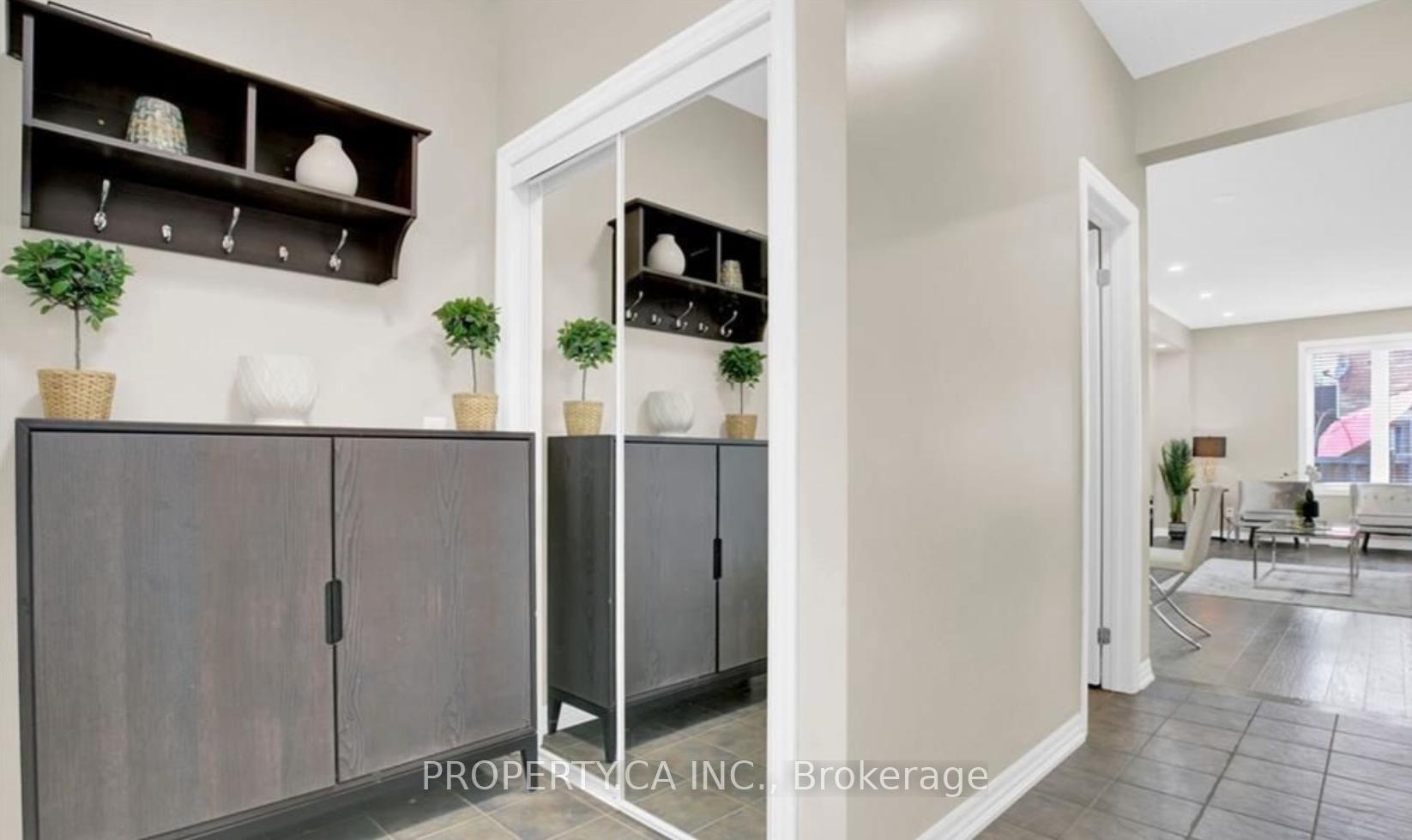 Photo 5 of 17 Aird Court, Milton, Scott — HOMEH