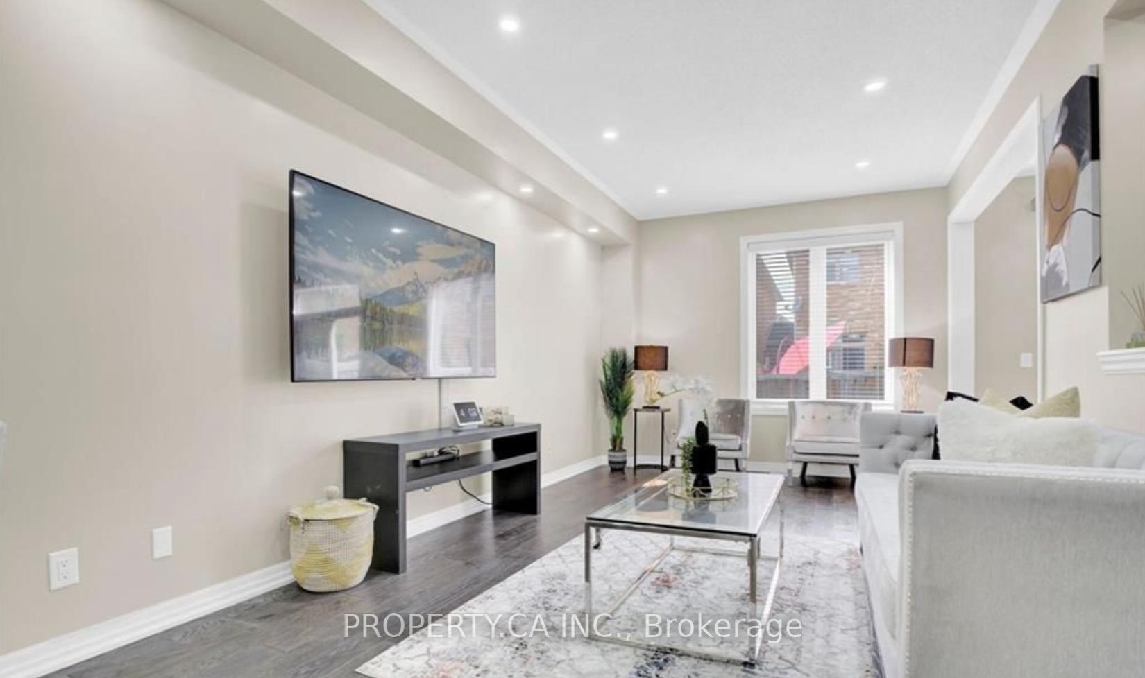 Photo 9 of 17 Aird Court, Milton, Scott — HOMEH