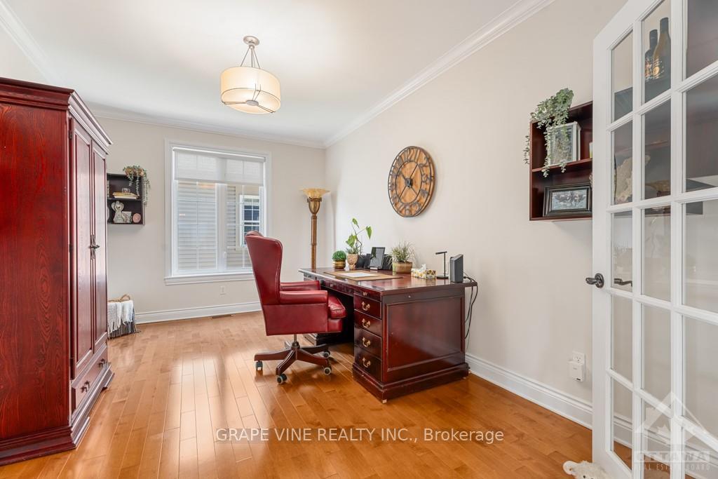 Photo 5 of 471 Keith Crescent, Ottawa, Mer Bleue/Bradley Estates/Anderson Park — HOMEH