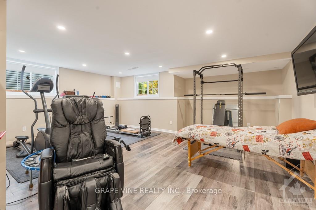 Photo 18 of 471 Keith Crescent, Ottawa, Mer Bleue/Bradley Estates/Anderson Park — HOMEH