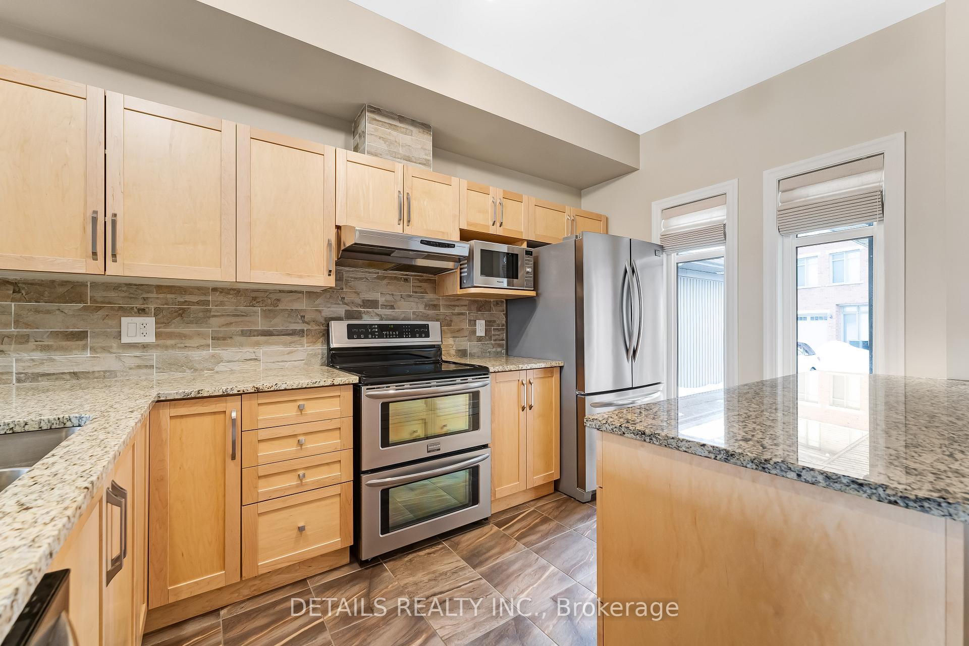 Photo 5 of 13 Aveia, Ottawa, Springridge/East Village — HOMEH