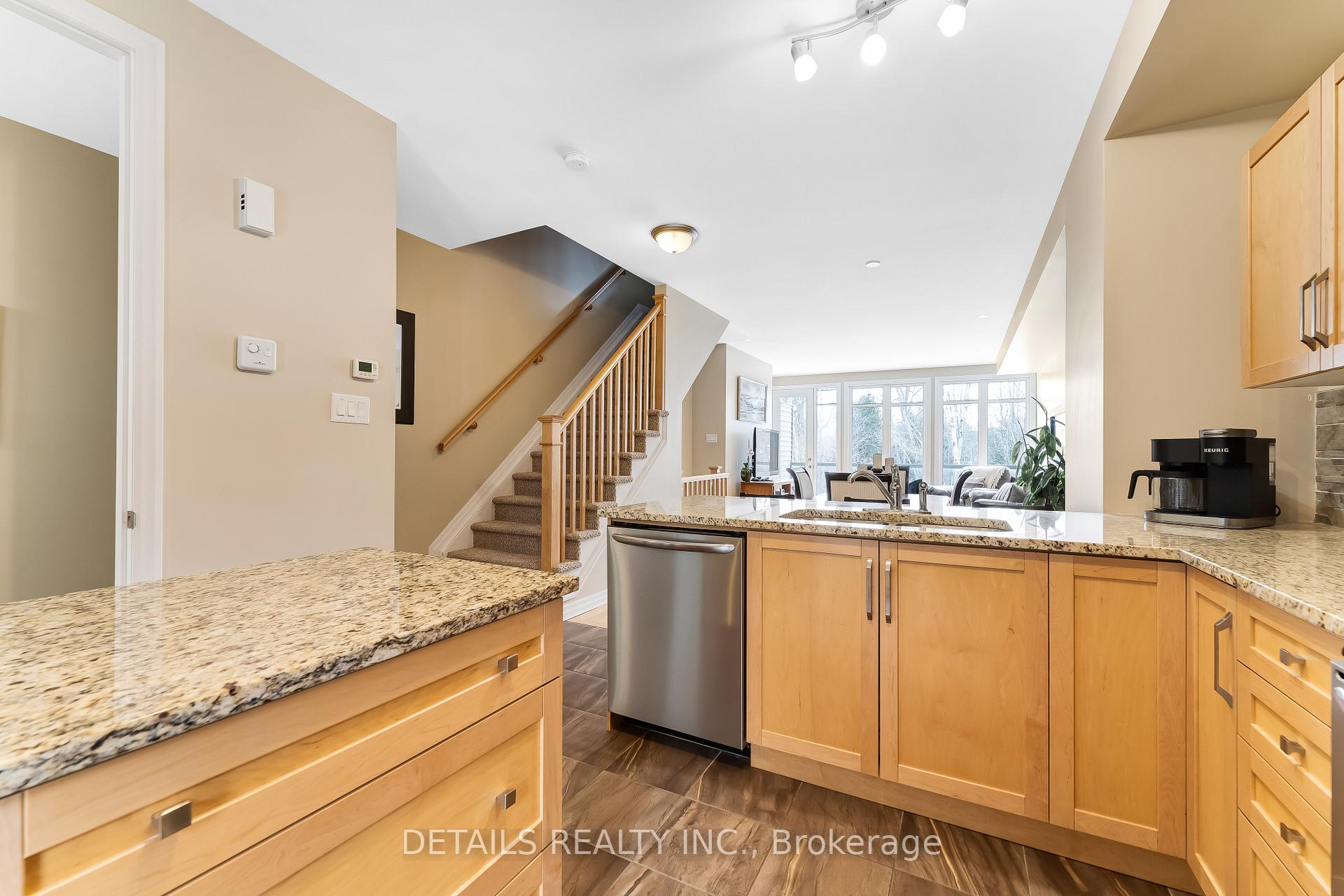 Photo 7 of 13 Aveia, Ottawa, Springridge/East Village — HOMEH