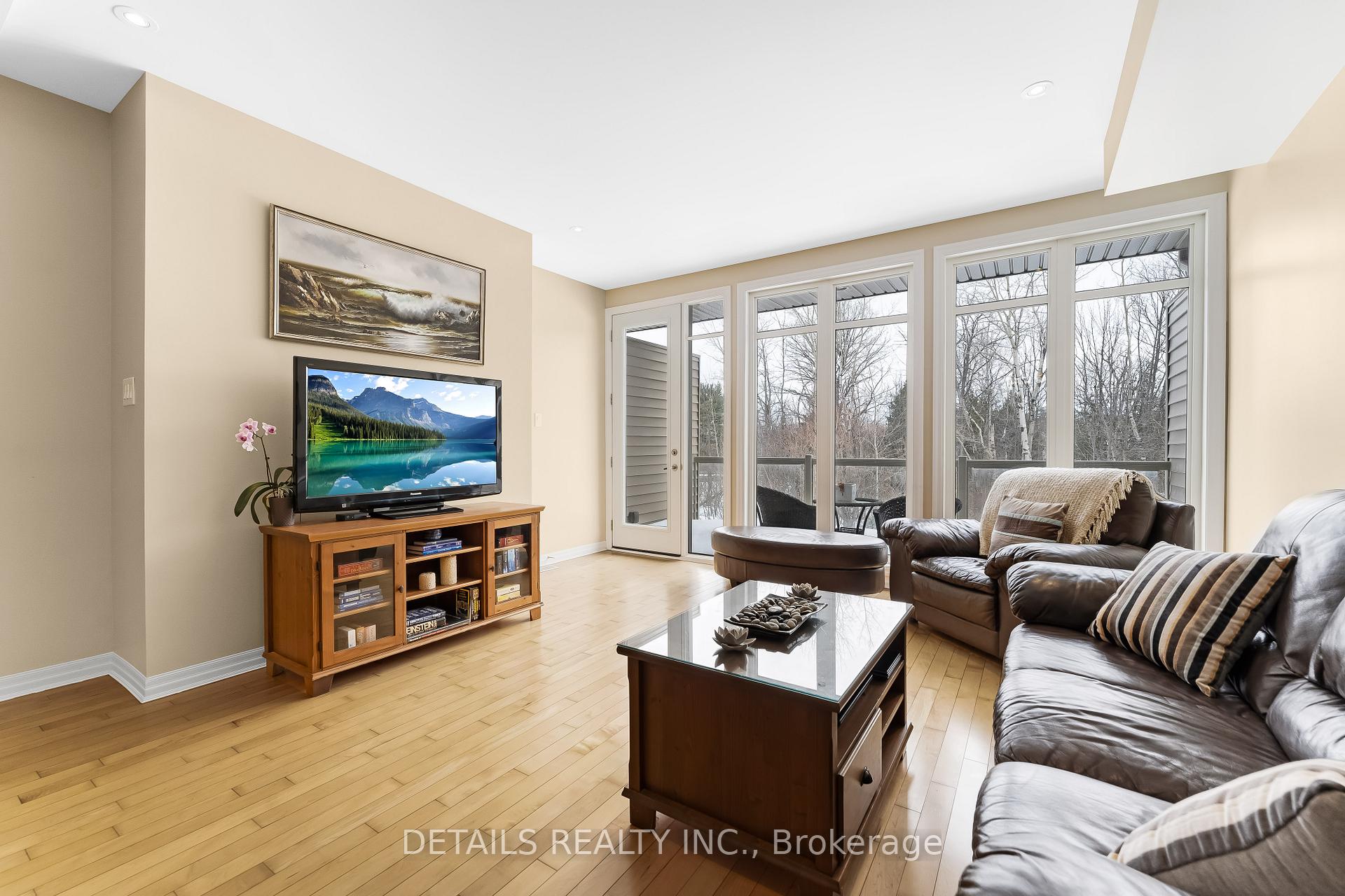 Photo 11 of 13 Aveia, Ottawa, Springridge/East Village — HOMEH