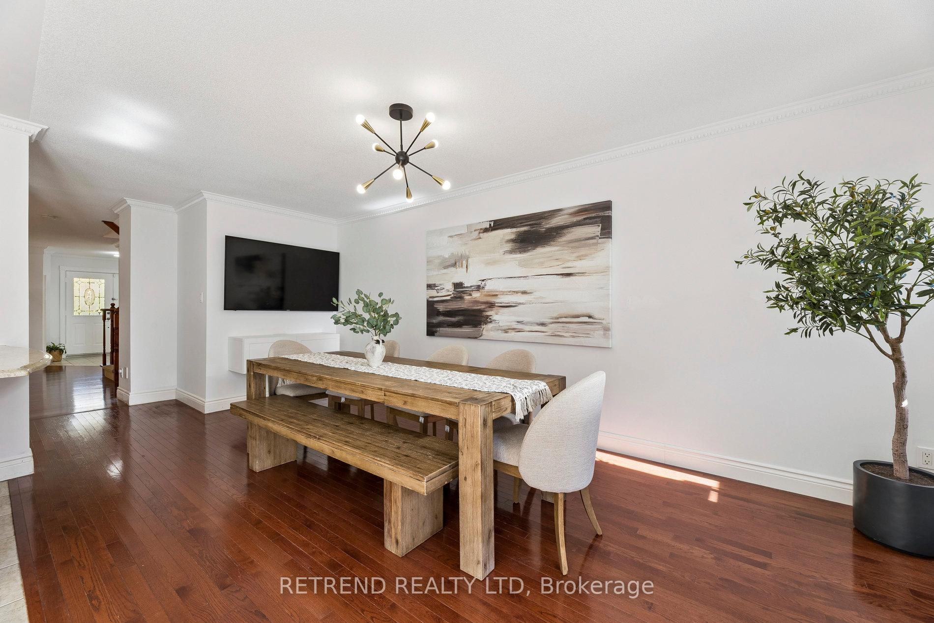 Photo 8 of 721 Swan Place, Pickering, Amberlea — HOMEH