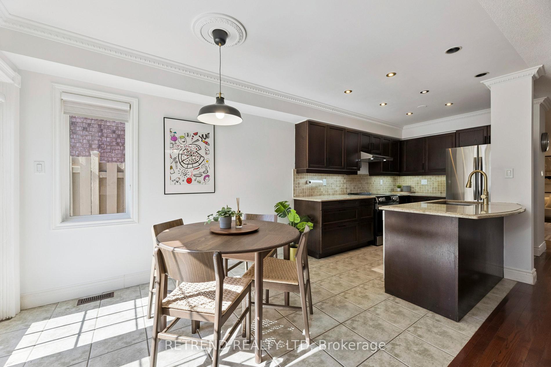 Photo 9 of 721 Swan Place, Pickering, Amberlea — HOMEH