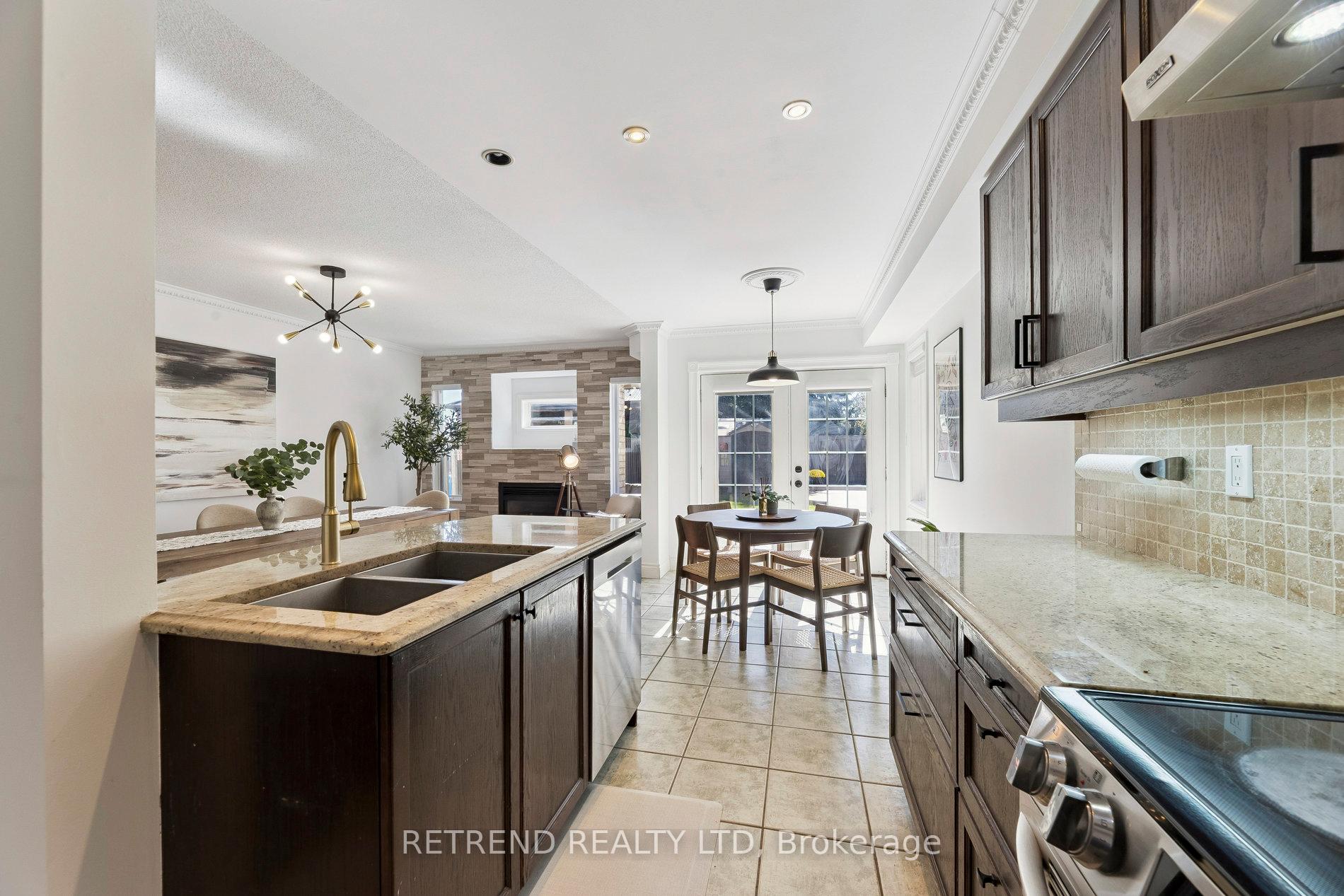 Photo 14 of 721 Swan Place, Pickering, Amberlea — HOMEH