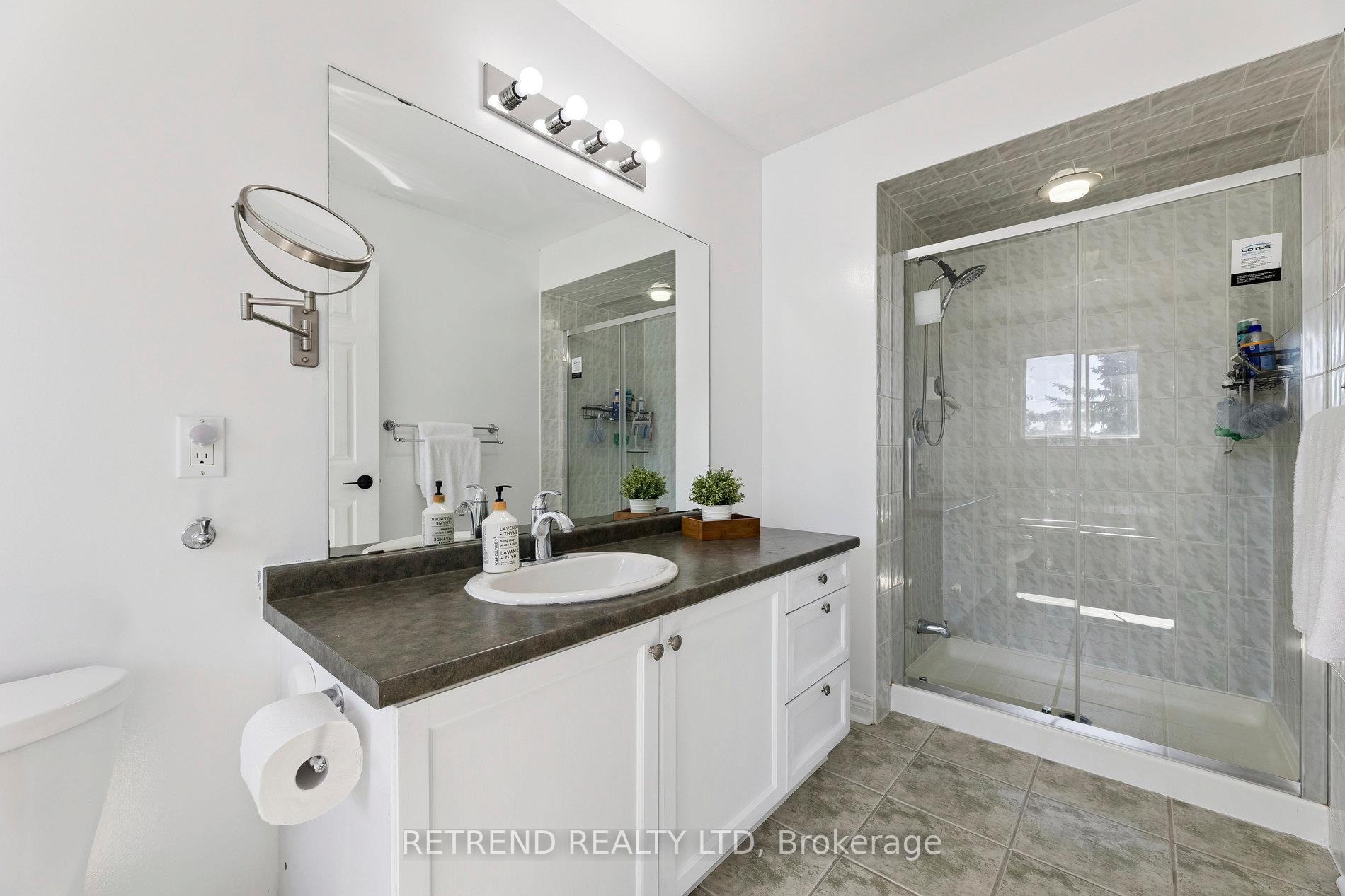 Photo 24 of 721 Swan Place, Pickering, Amberlea — HOMEH