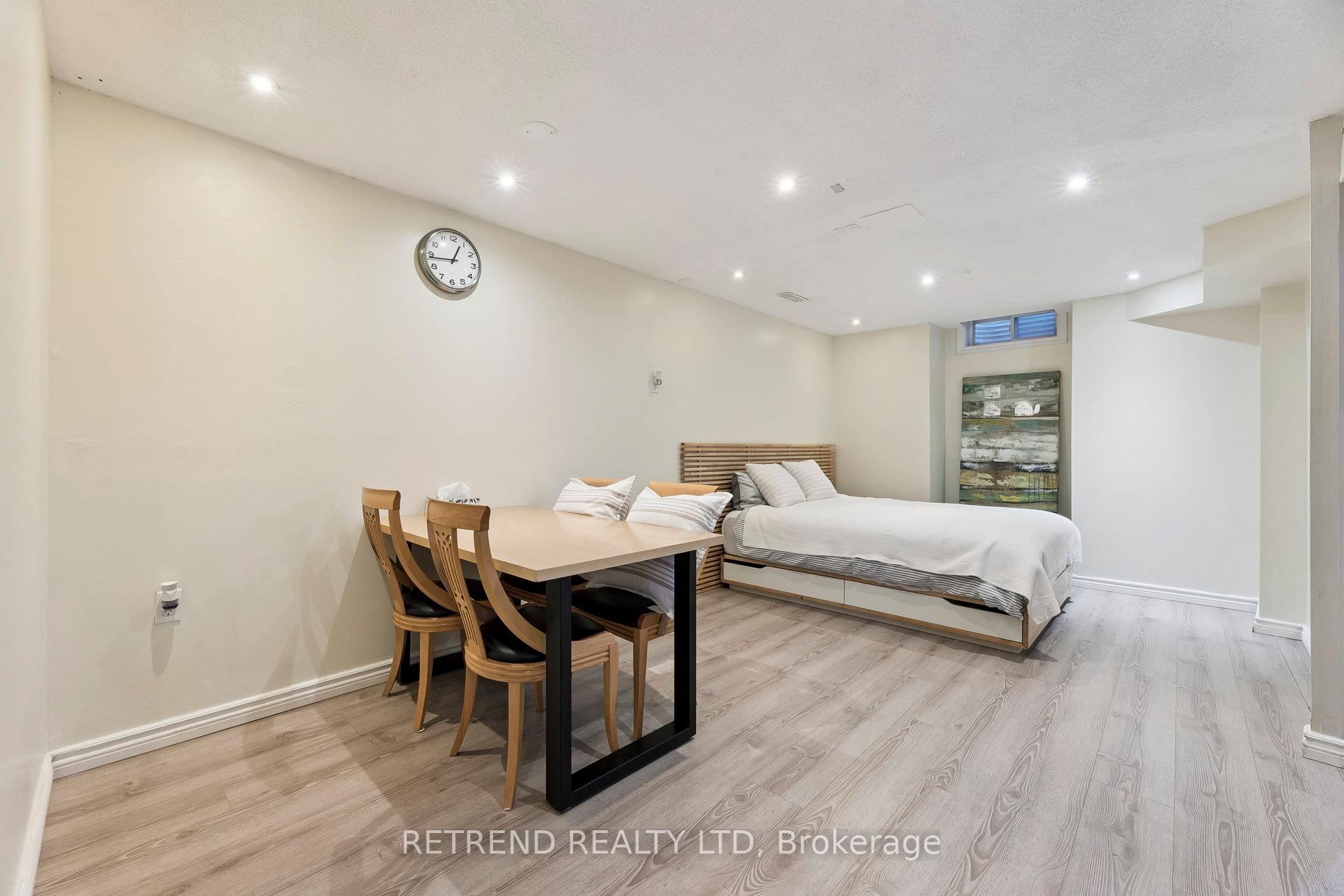 Photo 30 of 721 Swan Place, Pickering, Amberlea — HOMEH