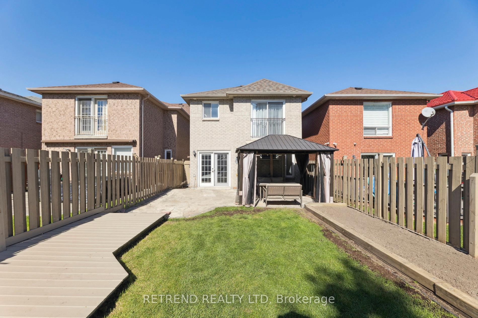 Photo 35 of 721 Swan Place, Pickering, Amberlea — HOMEH