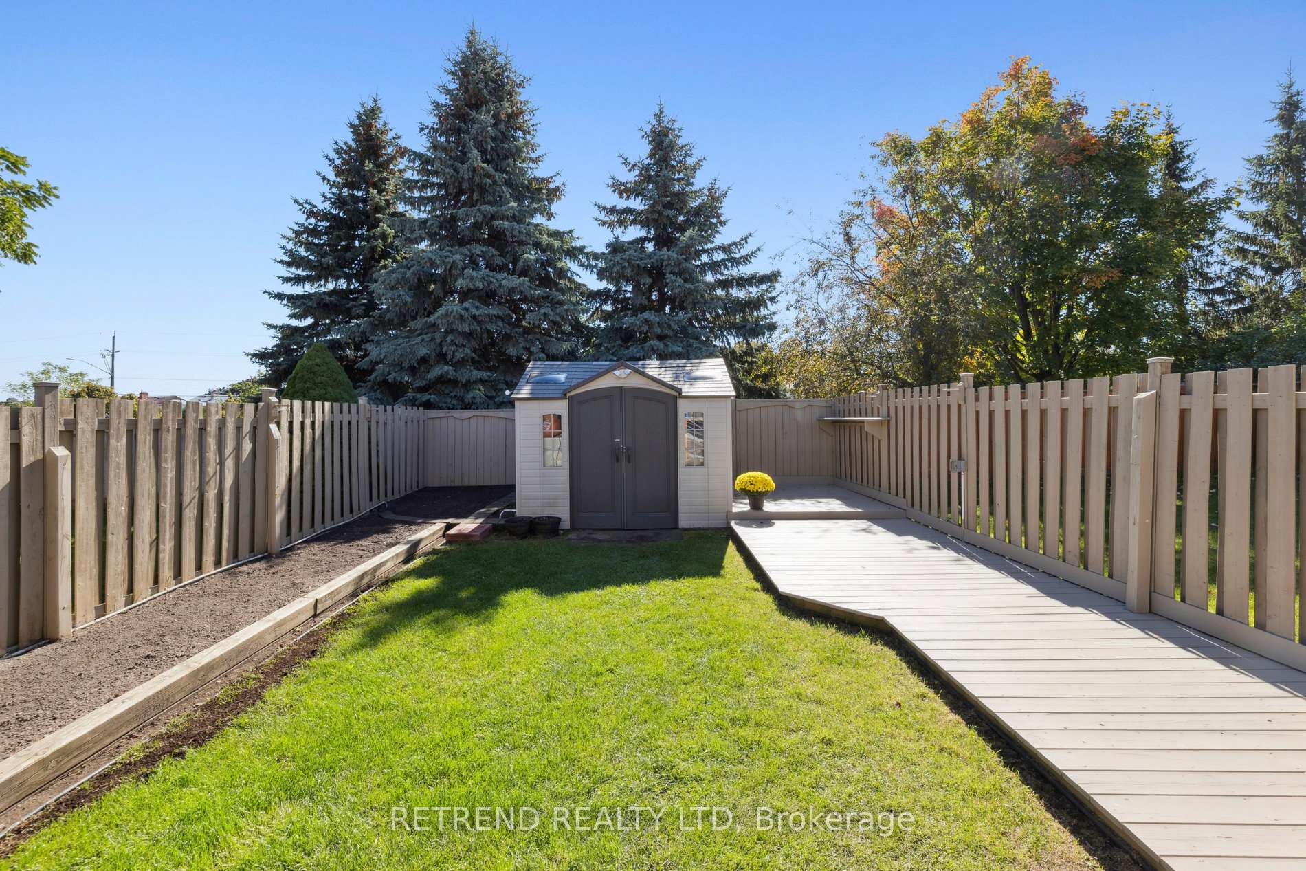 Photo 37 of 721 Swan Place, Pickering, Amberlea — HOMEH