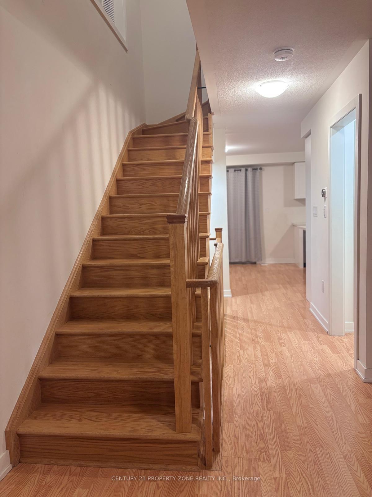 Photo 9 of 1319 Bradenton Path, Oshawa, Eastdale — HOMEH