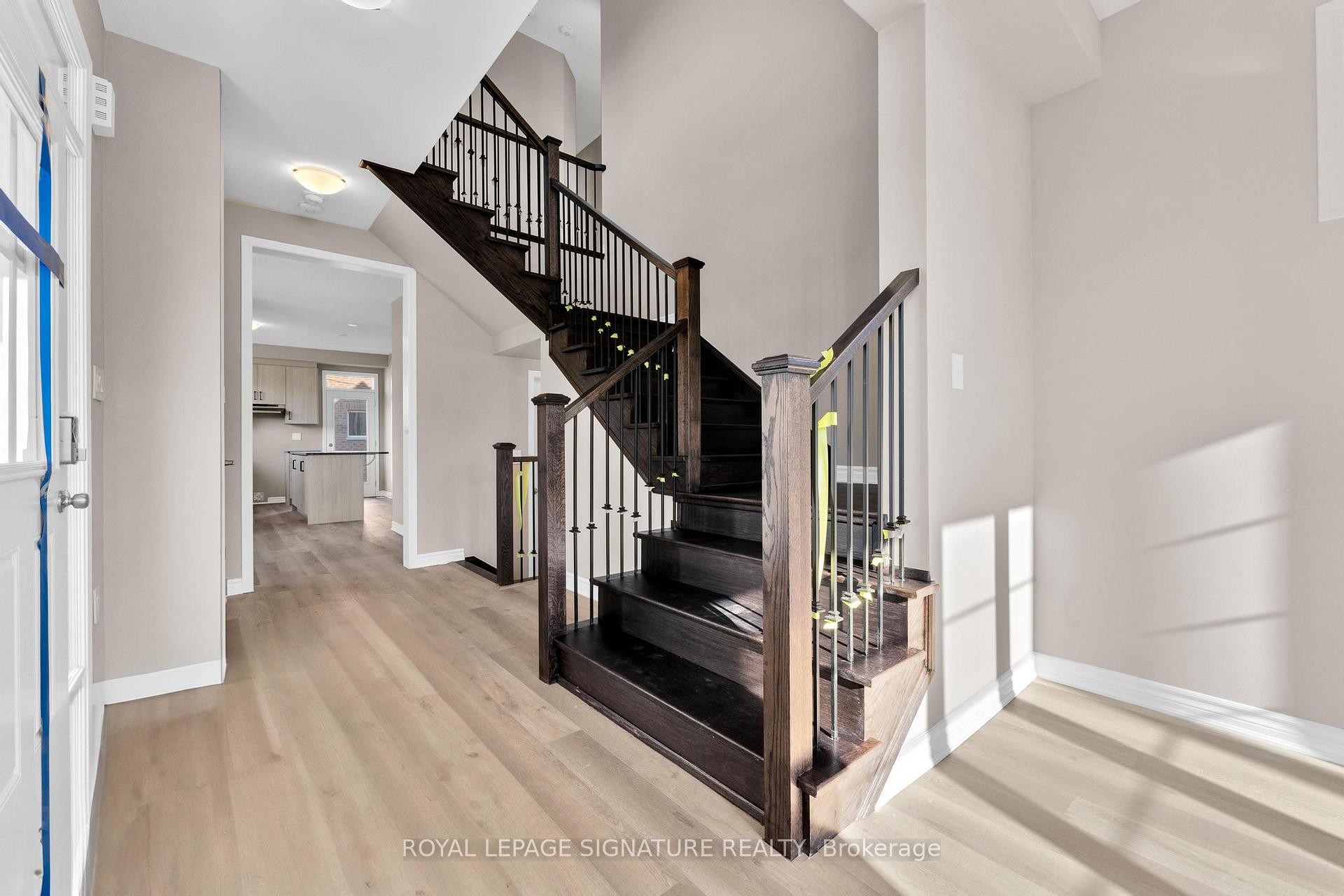 Photo 15 of 1237 Ferguson Drive, Milton, Bowes — HOMEH