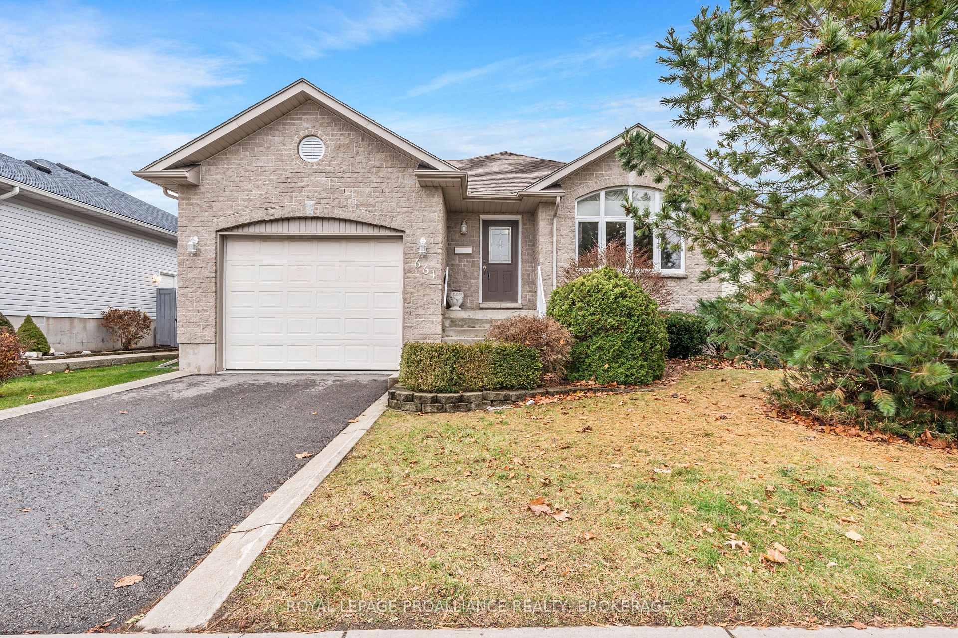 Photo 2 of 661 Roosevelt Drive, Kingston, City Southwest — HOMEH