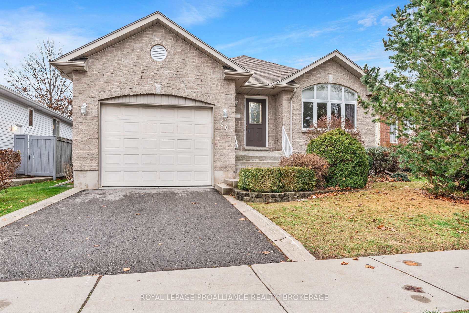 Photo 3 of 661 Roosevelt Drive, Kingston, City Southwest — HOMEH