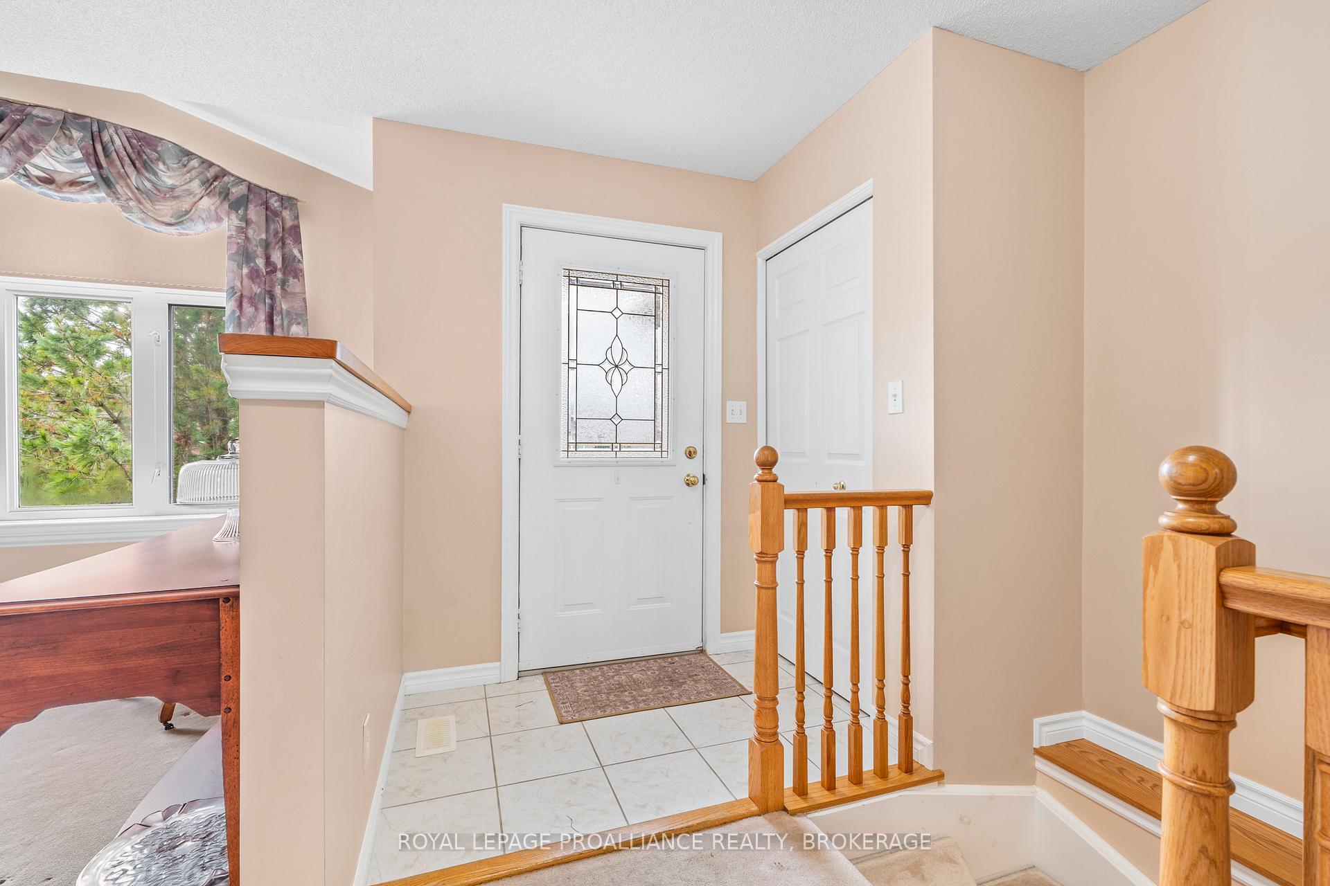Photo 5 of 661 Roosevelt Drive, Kingston, City Southwest — HOMEH