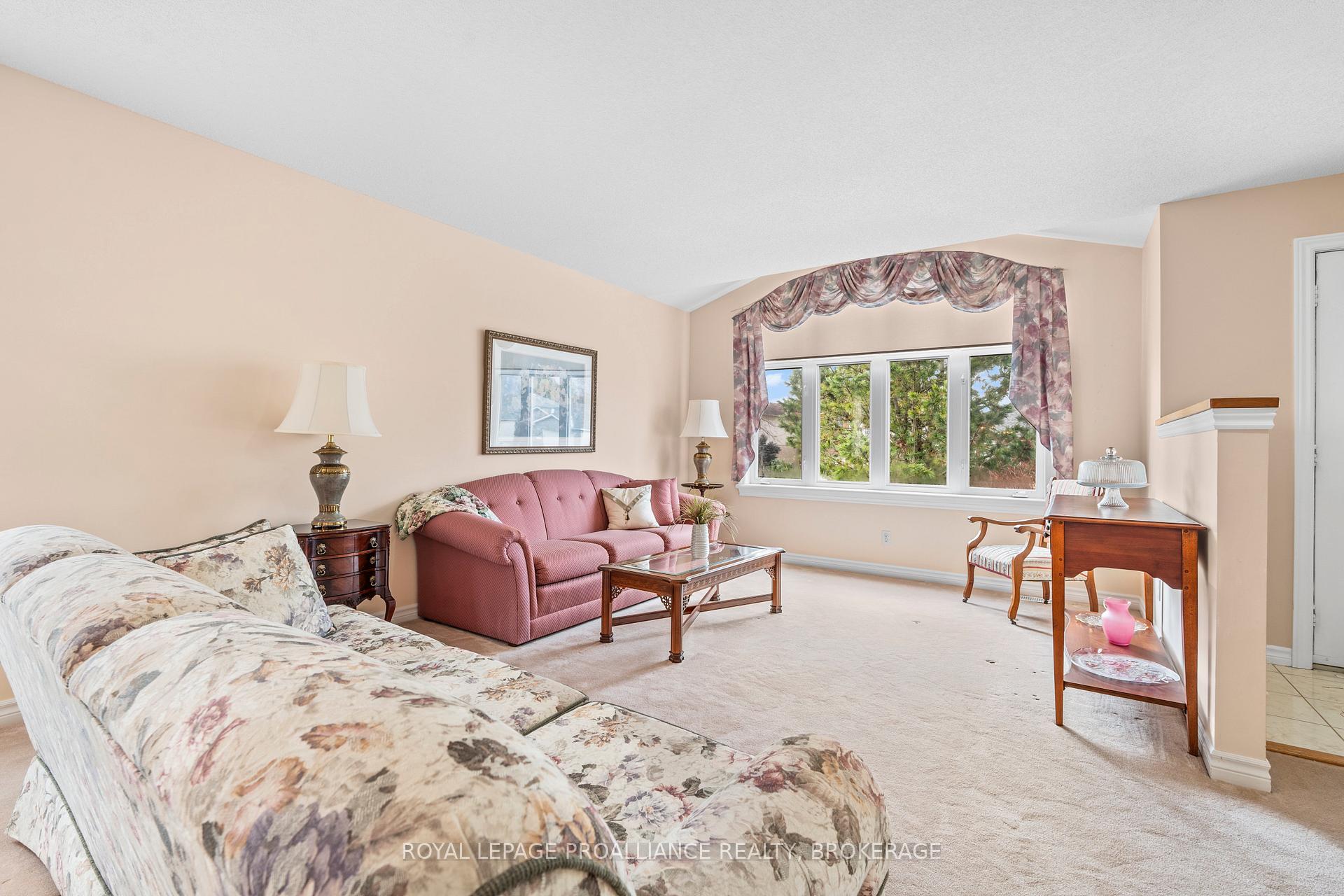 Photo 7 of 661 Roosevelt Drive, Kingston, City Southwest — HOMEH