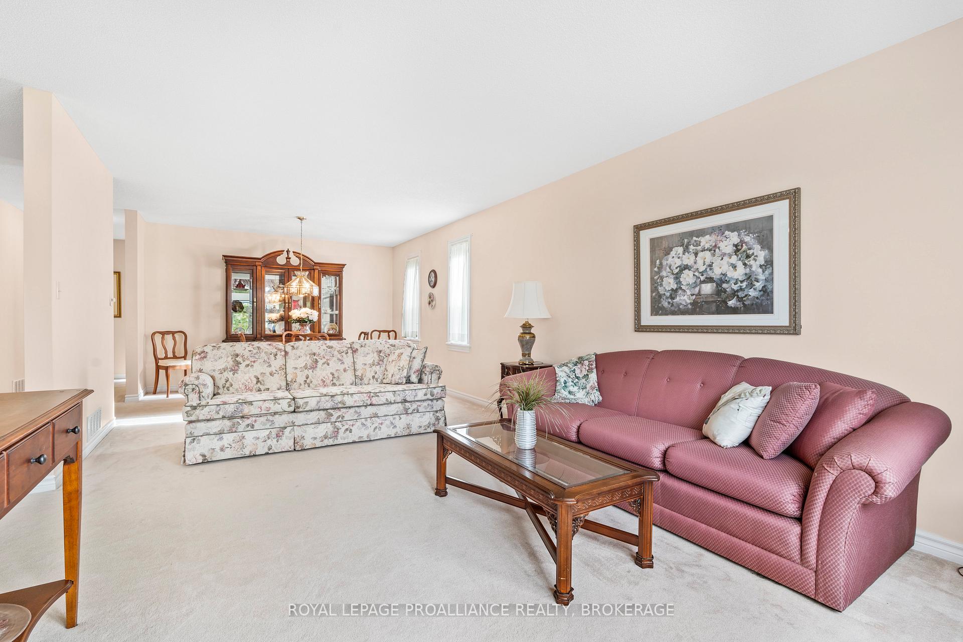 Photo 8 of 661 Roosevelt Drive, Kingston, City Southwest — HOMEH