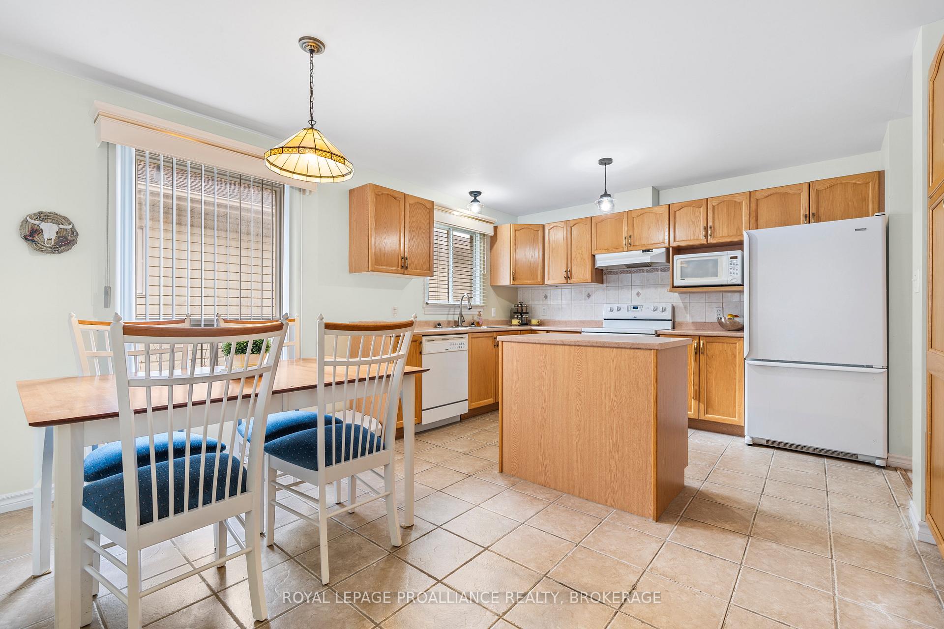Photo 14 of 661 Roosevelt Drive, Kingston, City Southwest — HOMEH
