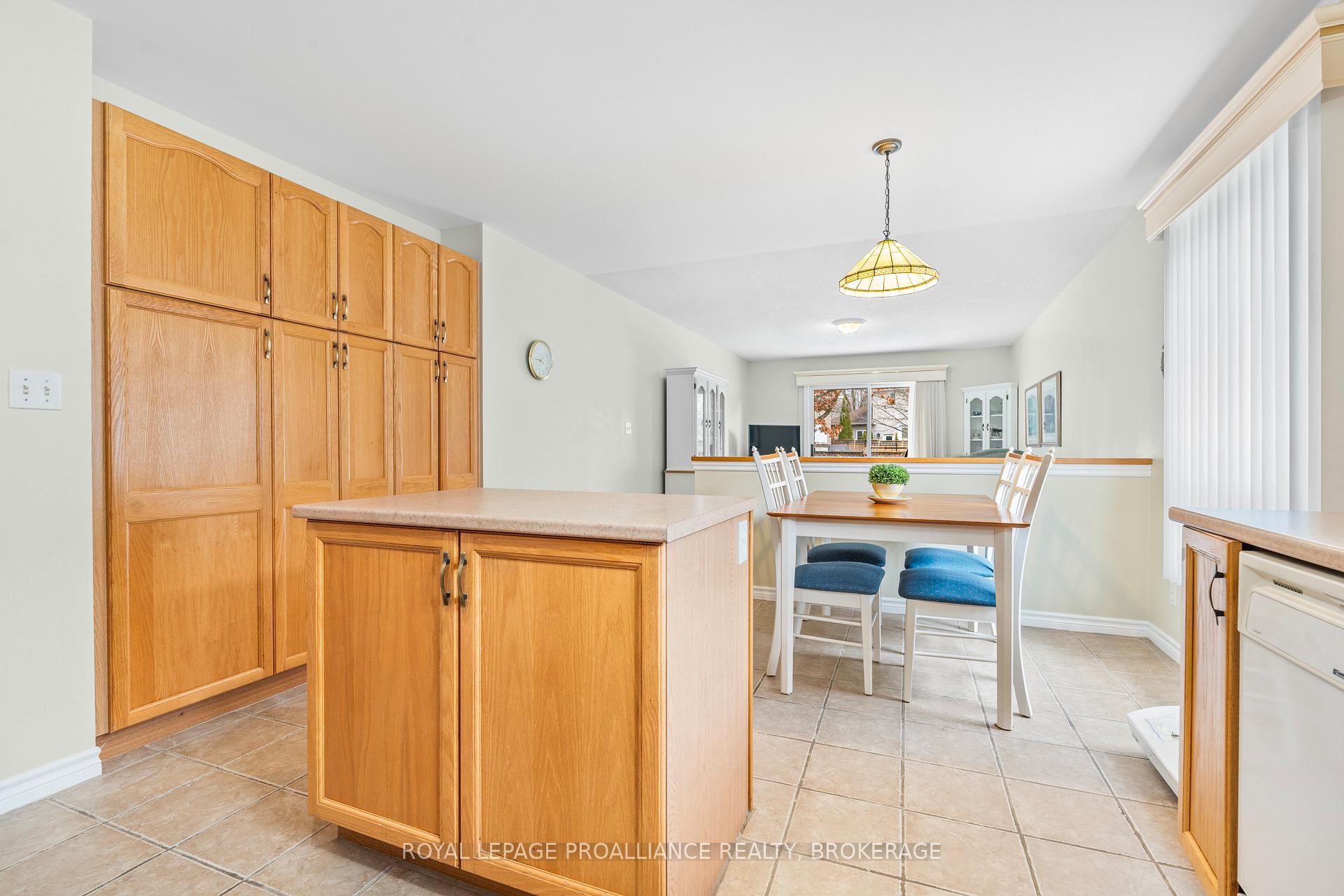 Photo 17 of 661 Roosevelt Drive, Kingston, City Southwest — HOMEH
