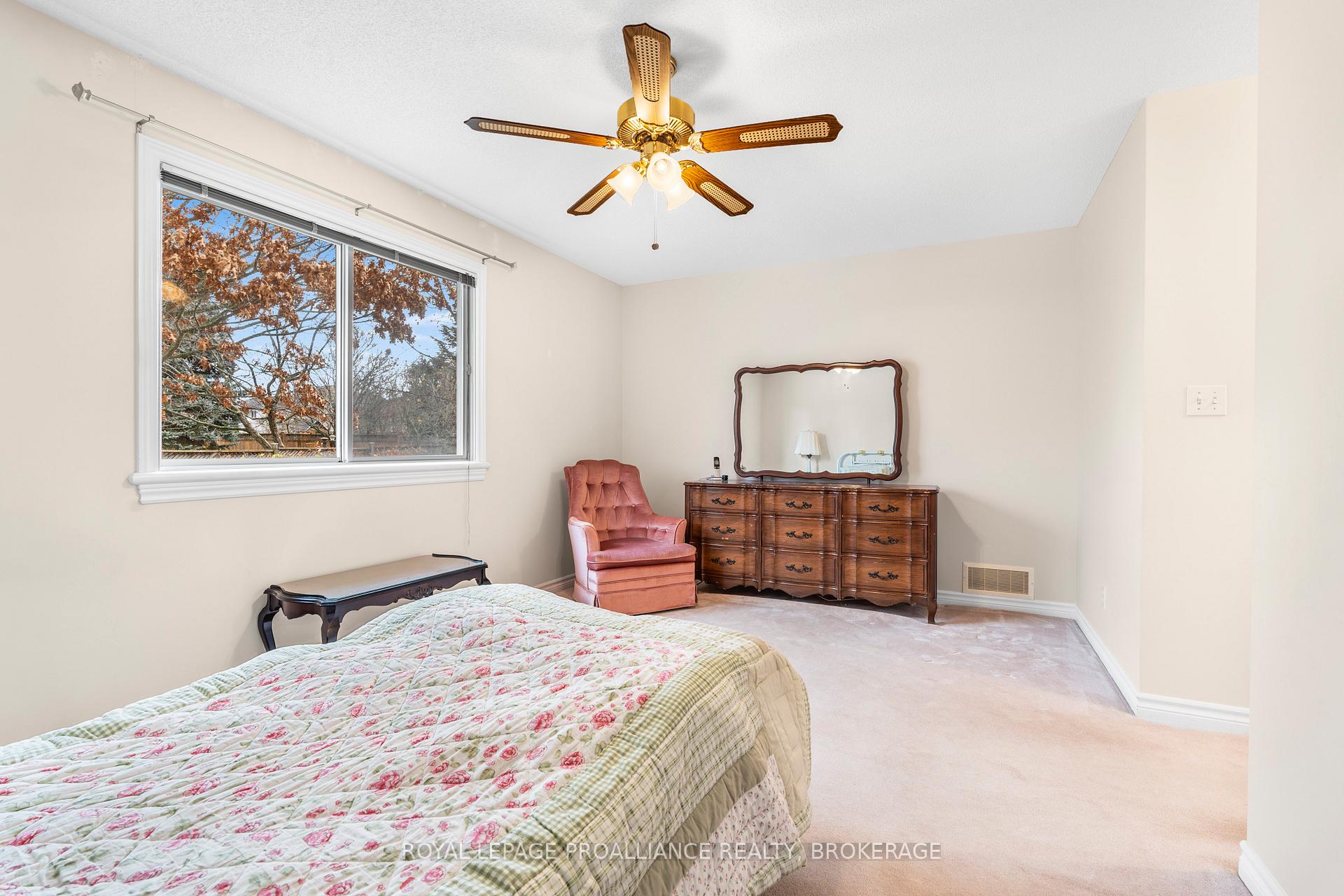 Photo 19 of 661 Roosevelt Drive, Kingston, City Southwest — HOMEH