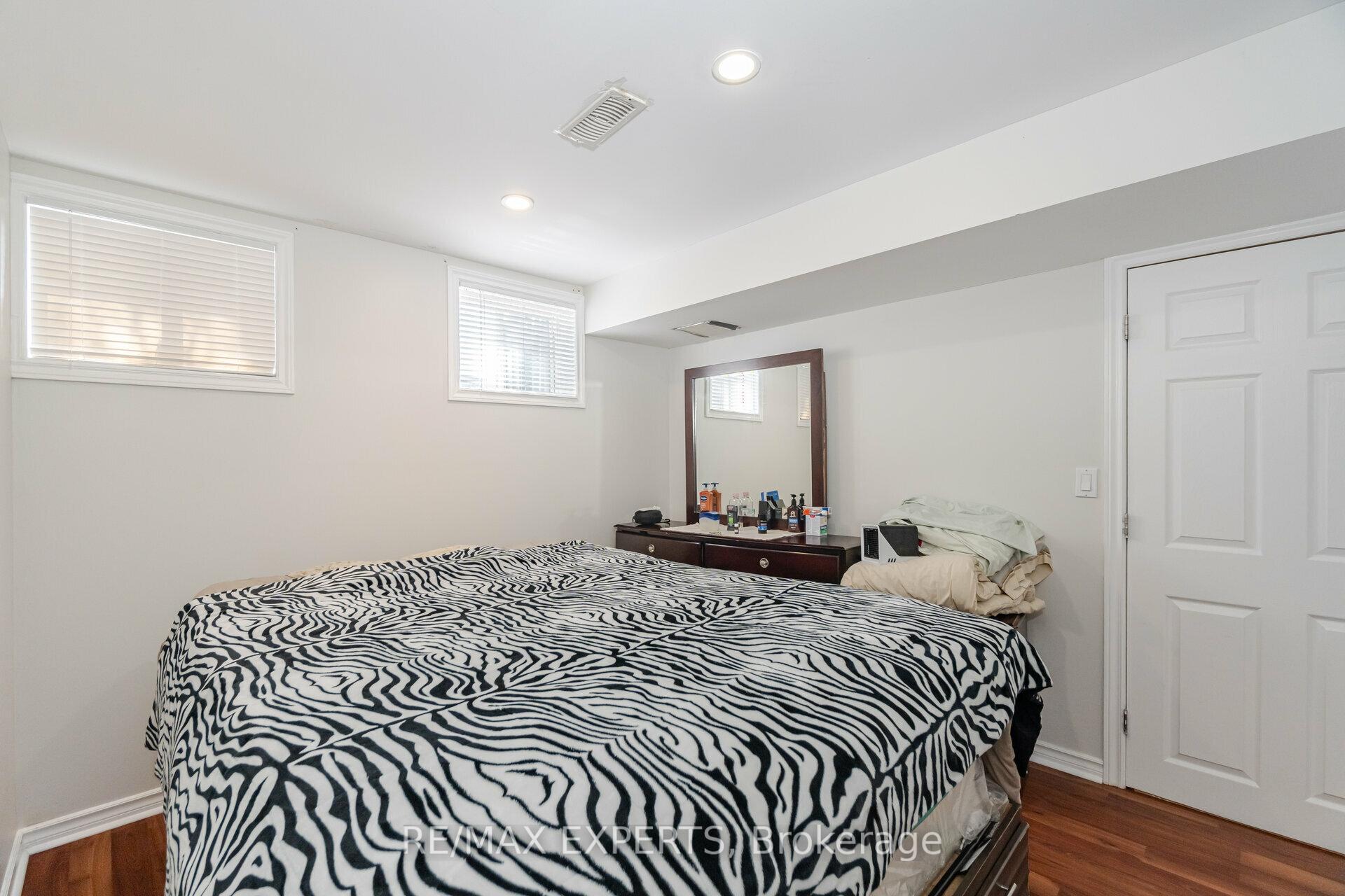 Photo 18 of 222 Tom Taylor Crescent, Newmarket, Summerhill Estates — HOMEH