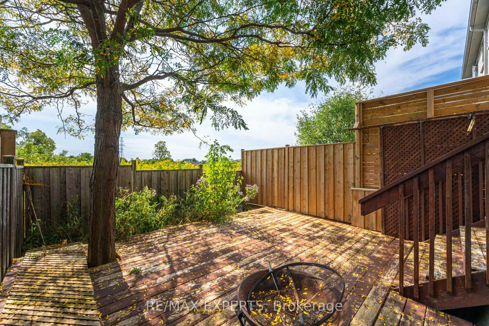 Photo 21 of 222 Tom Taylor Crescent, Newmarket, Summerhill Estates — HOMEH