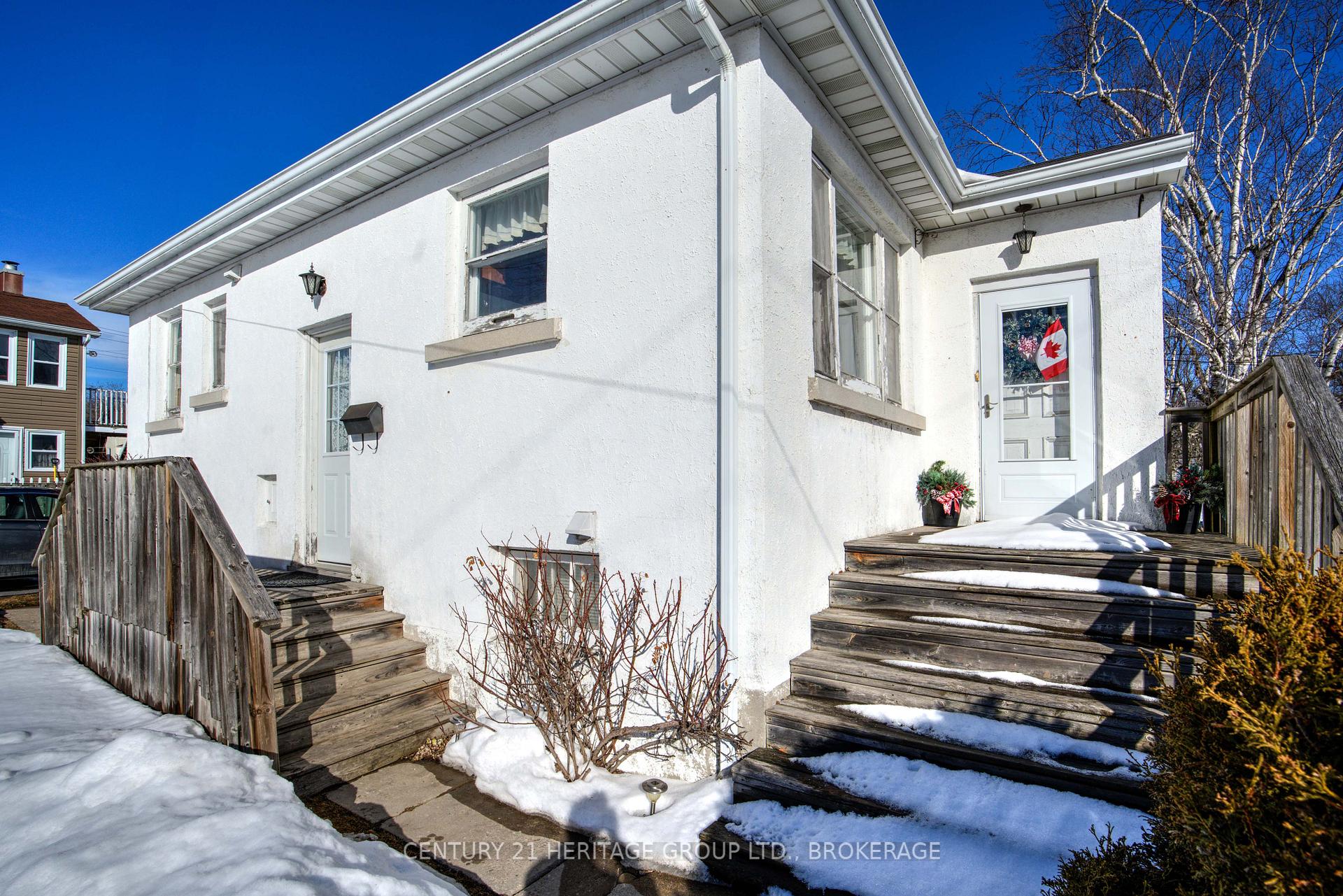 Photo 9 of 27 Kennedy Street, Kingston, Central City West — HOMEH