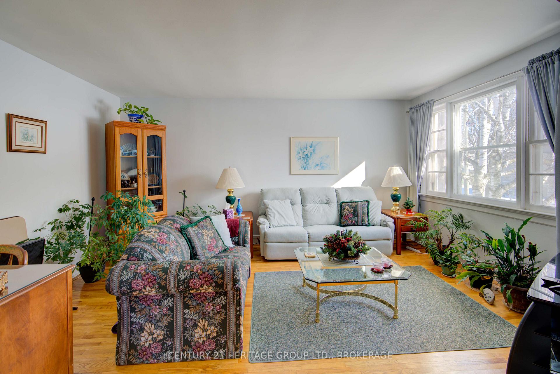 Photo 13 of 27 Kennedy Street, Kingston, Central City West — HOMEH